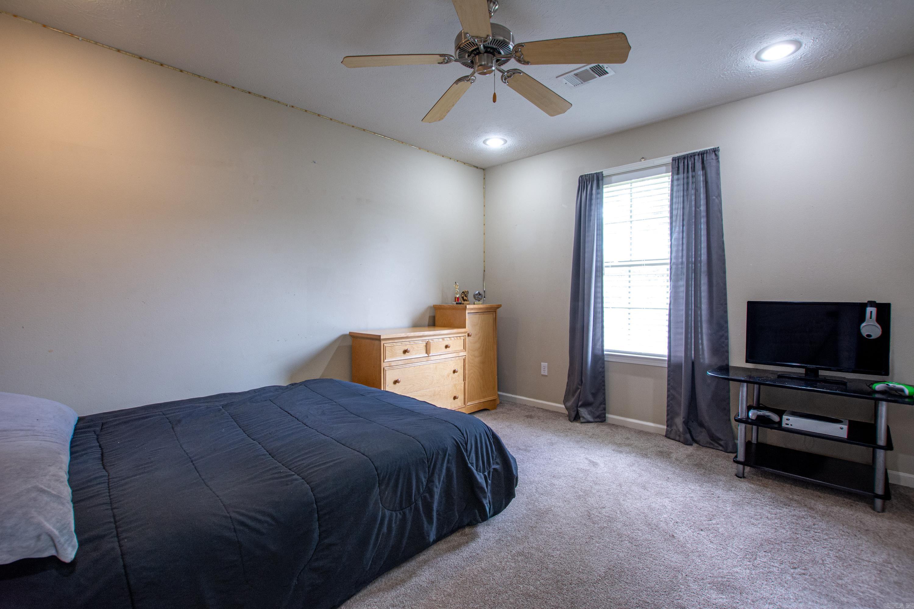 NORTH POINTE ADDN - Residential