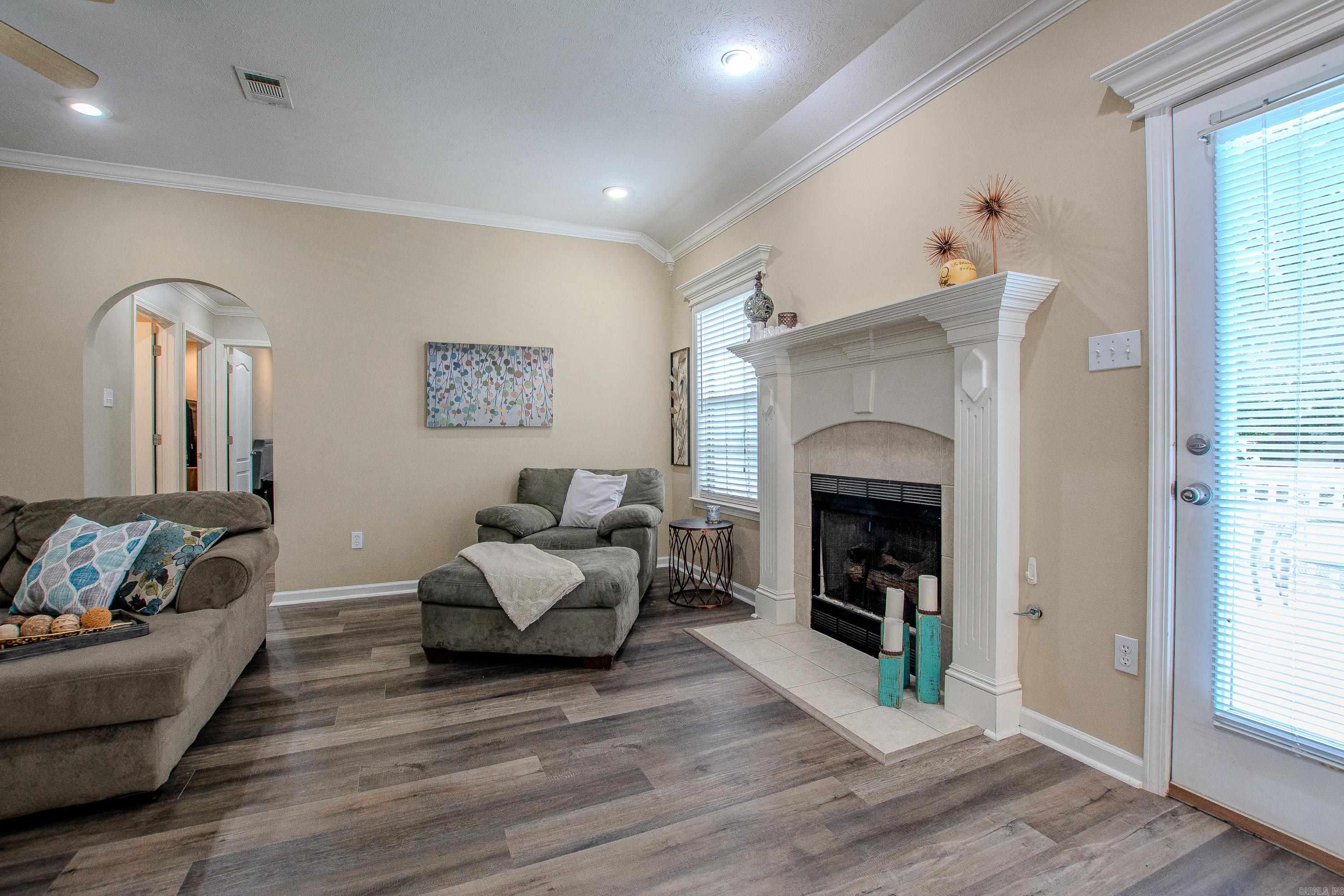 NORTH POINTE ADDN - Residential