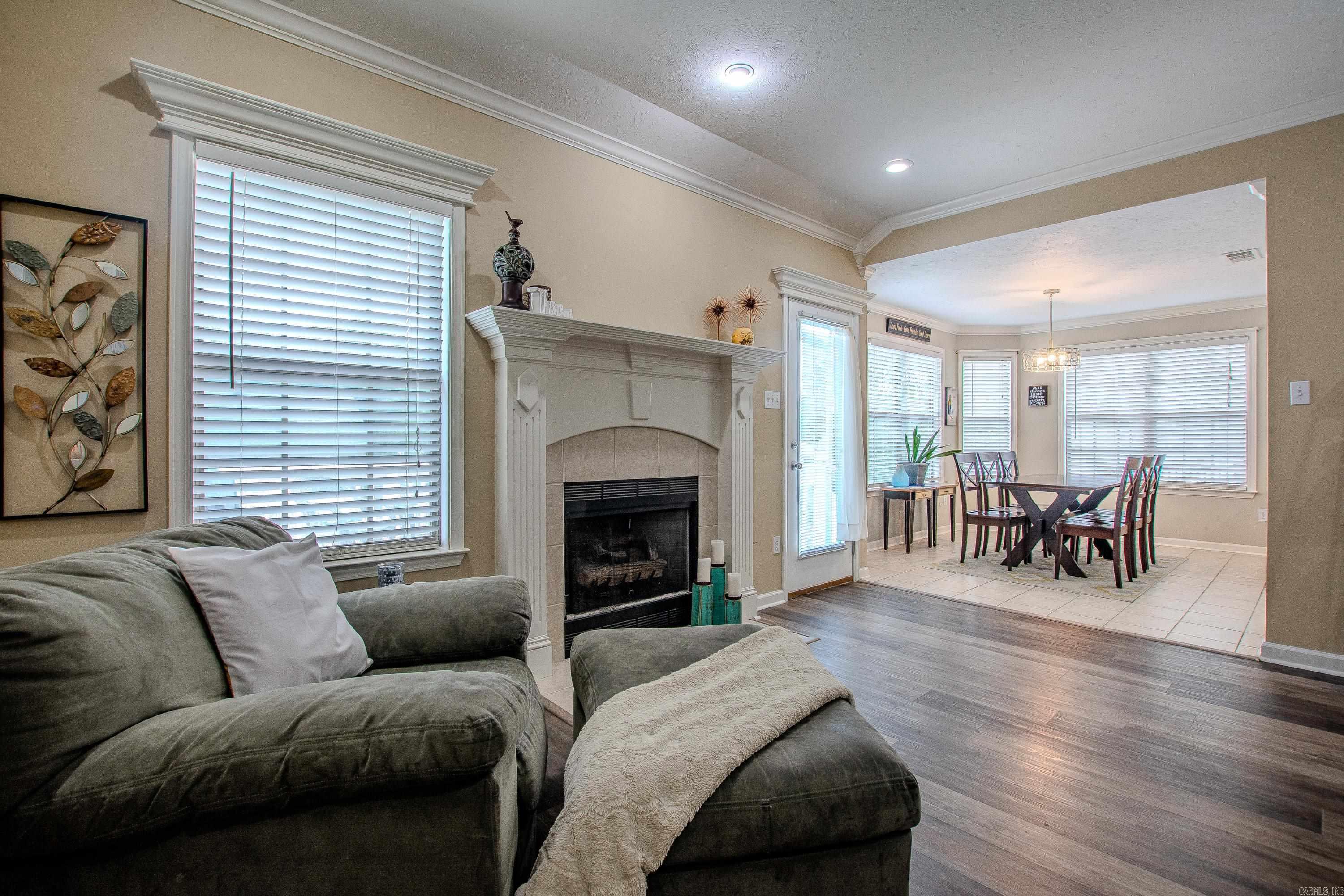 NORTH POINTE ADDN - Residential