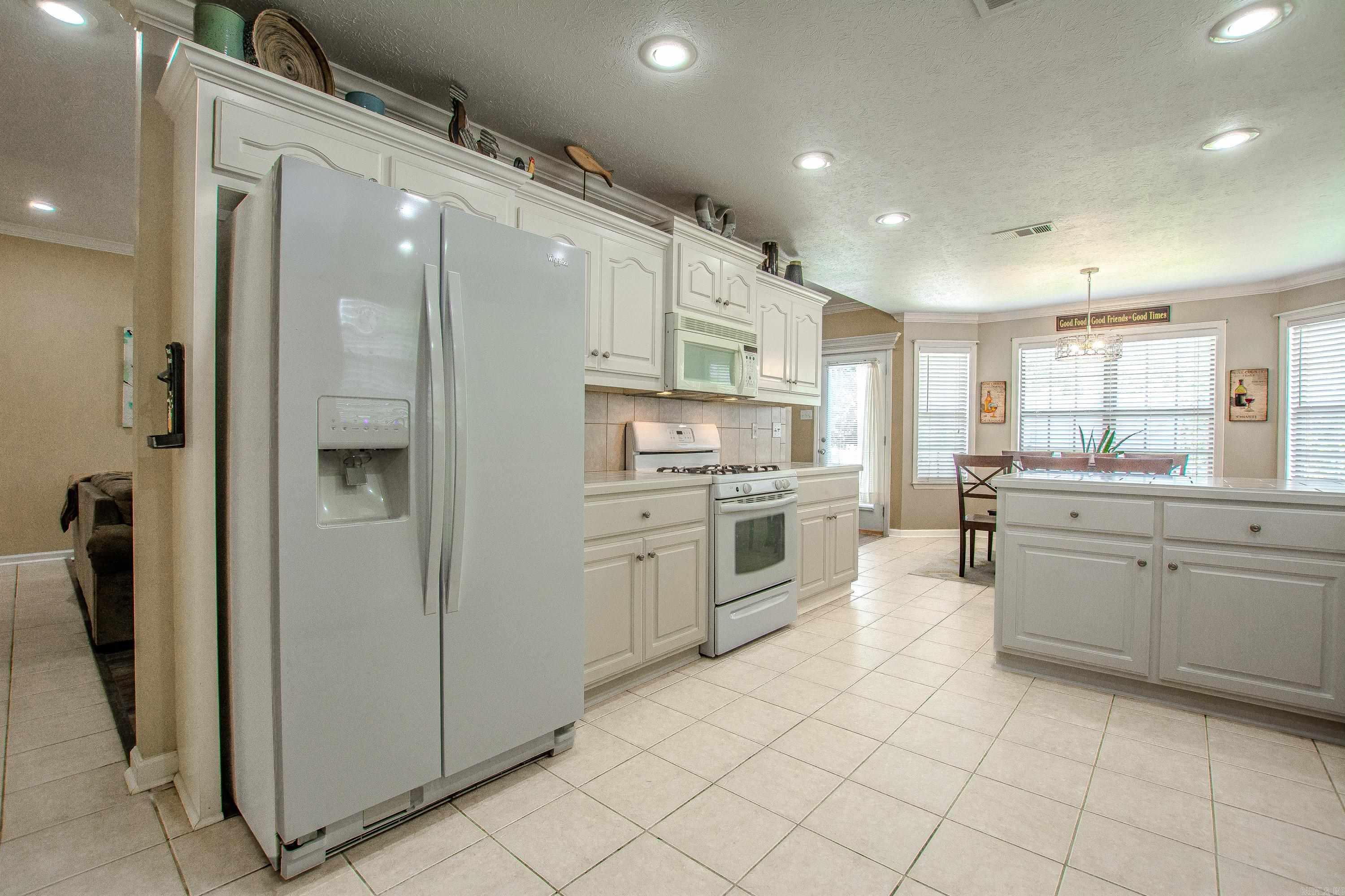 NORTH POINTE ADDN - Residential