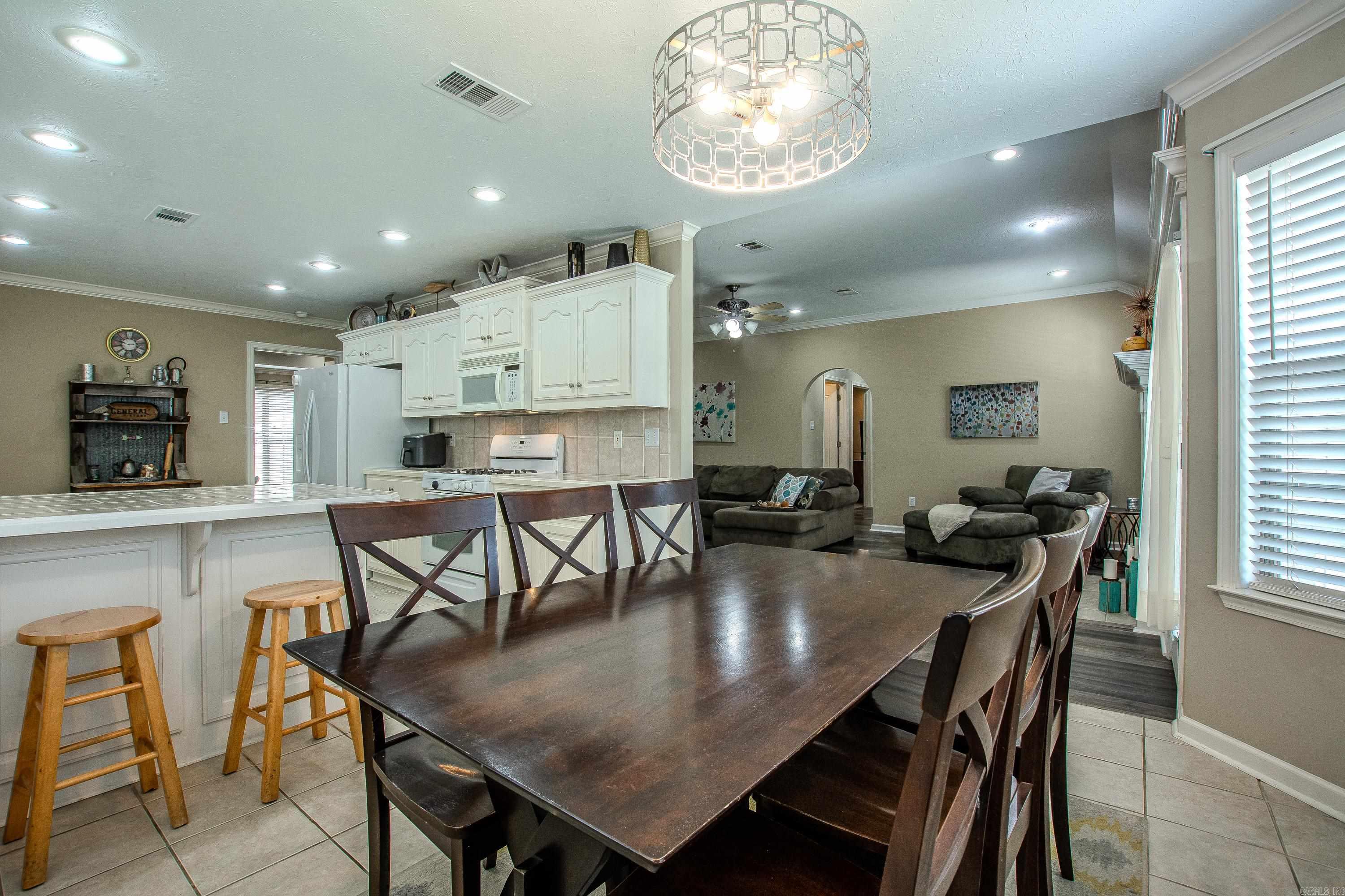 NORTH POINTE ADDN - Residential