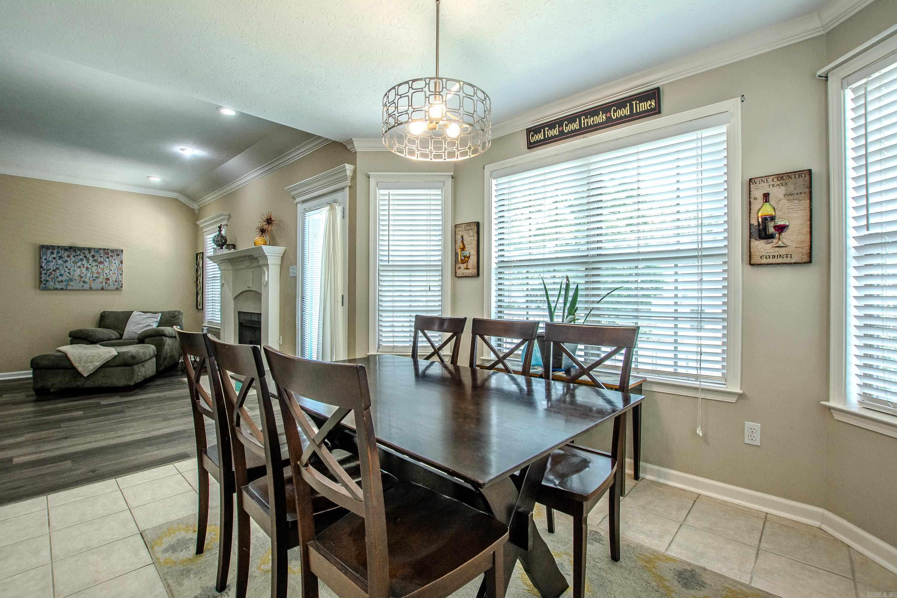 NORTH POINTE ADDN - Residential