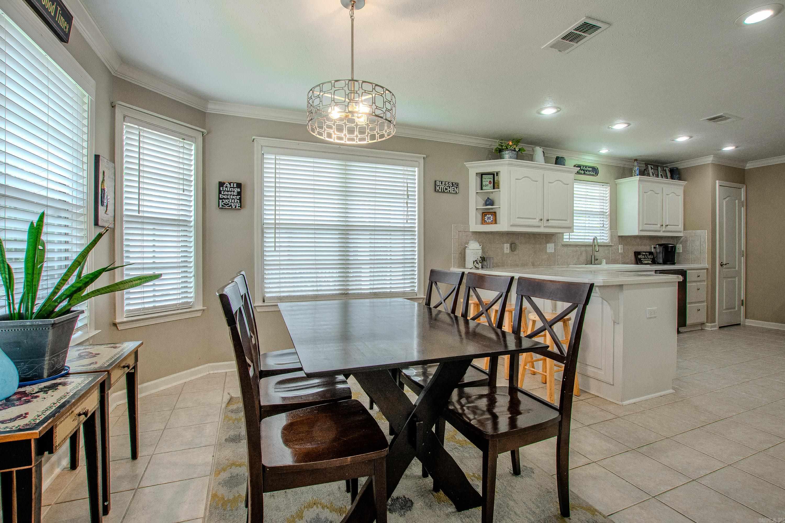 NORTH POINTE ADDN - Residential