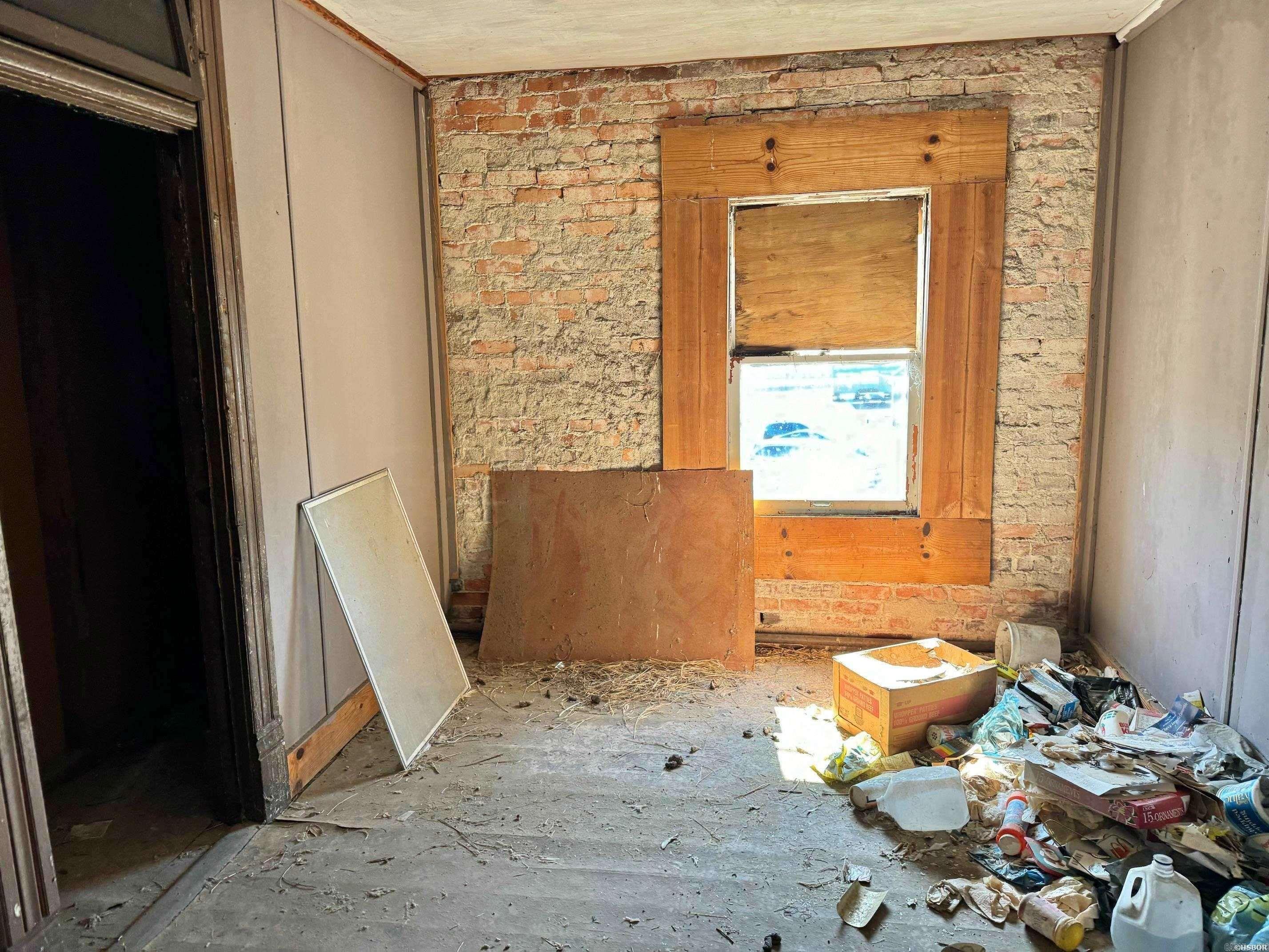 South Hot Springs - Commercial Sale