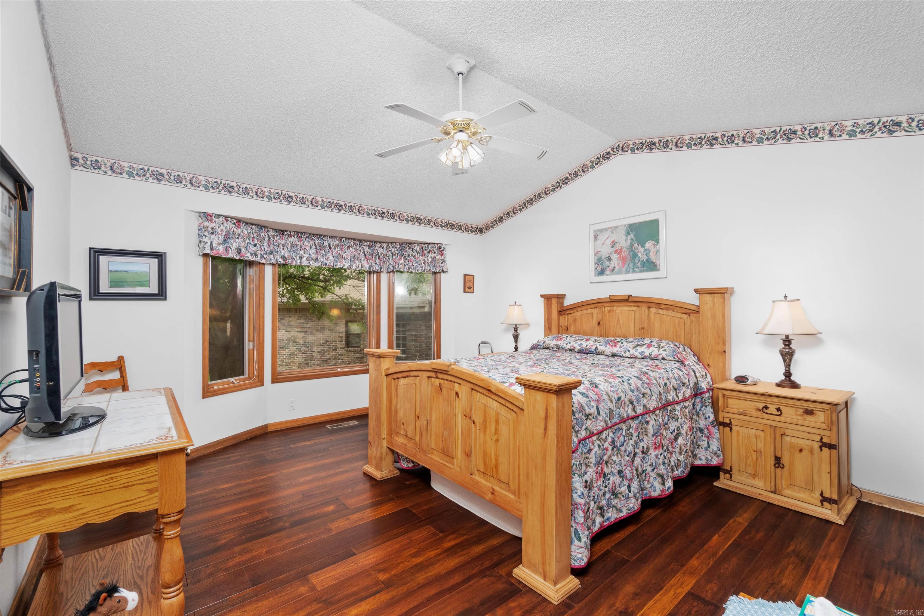 Ponce De Leon - Residential