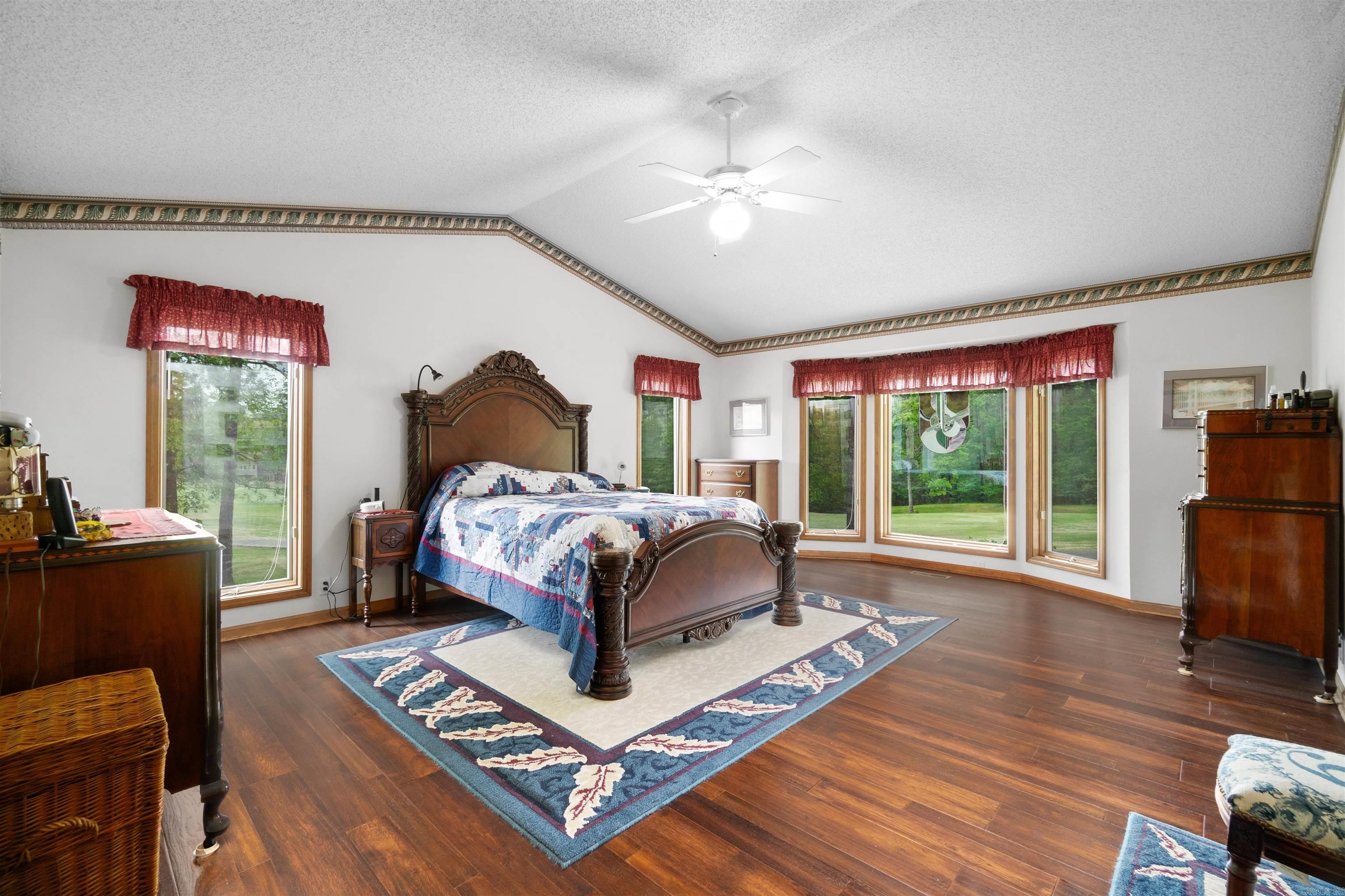 Ponce De Leon - Residential