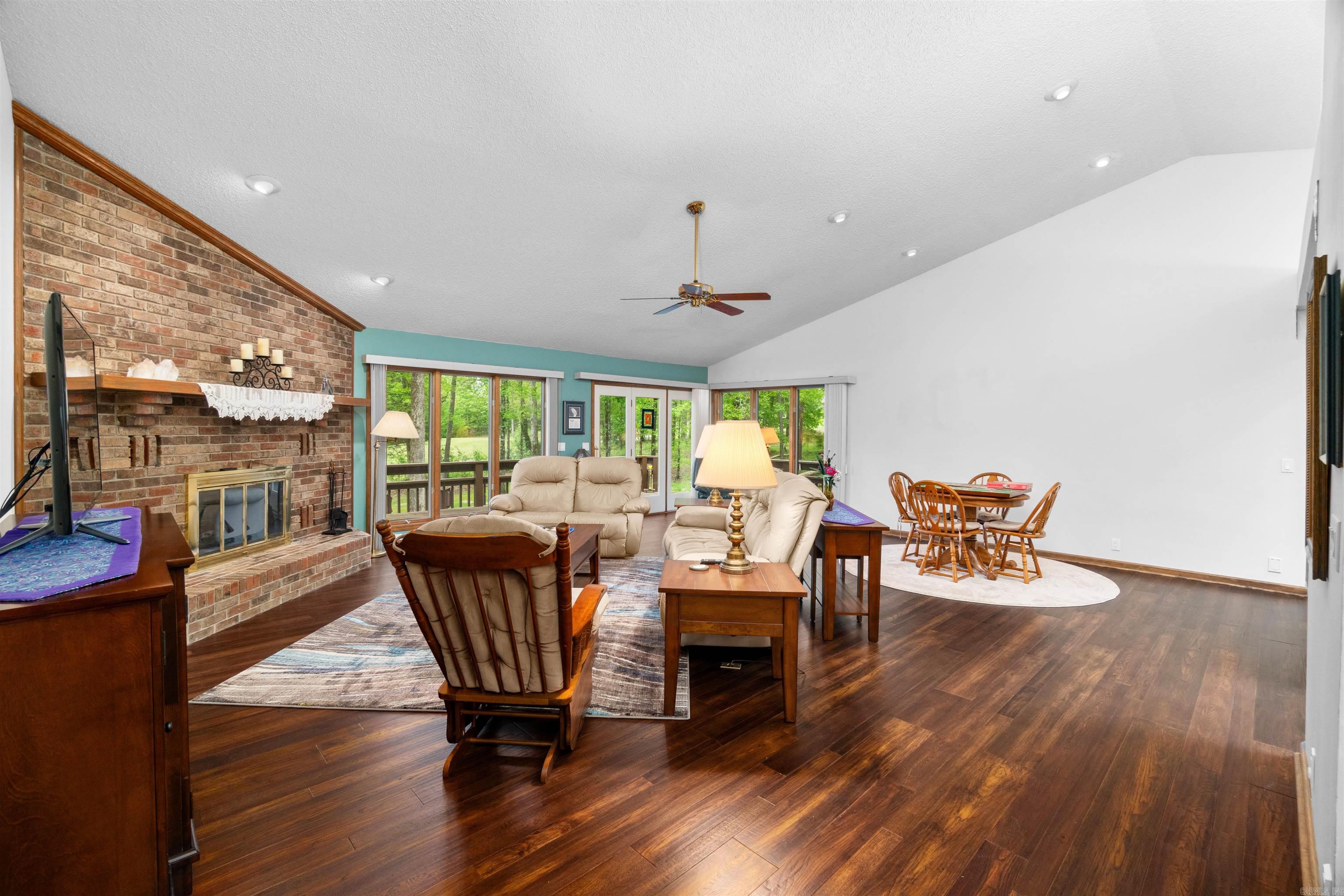 Ponce De Leon - Residential