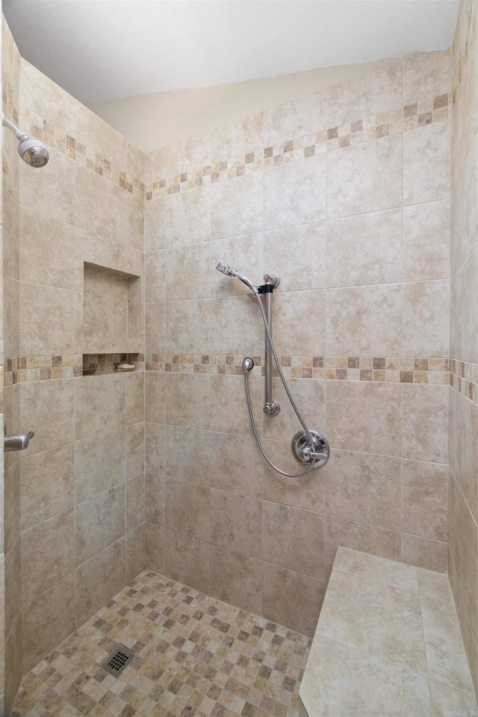 Ponce De Leon - Residential