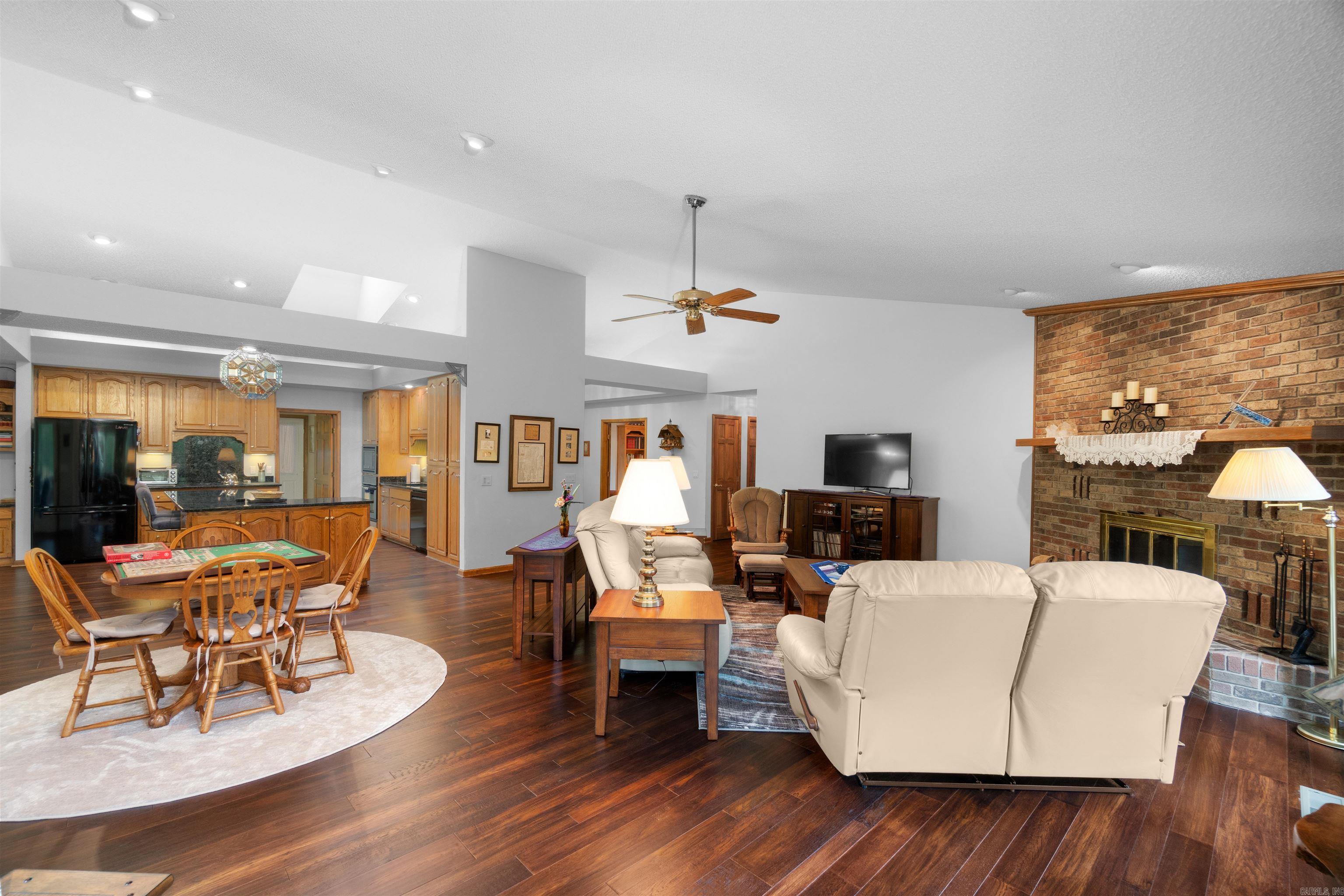 Ponce De Leon - Residential