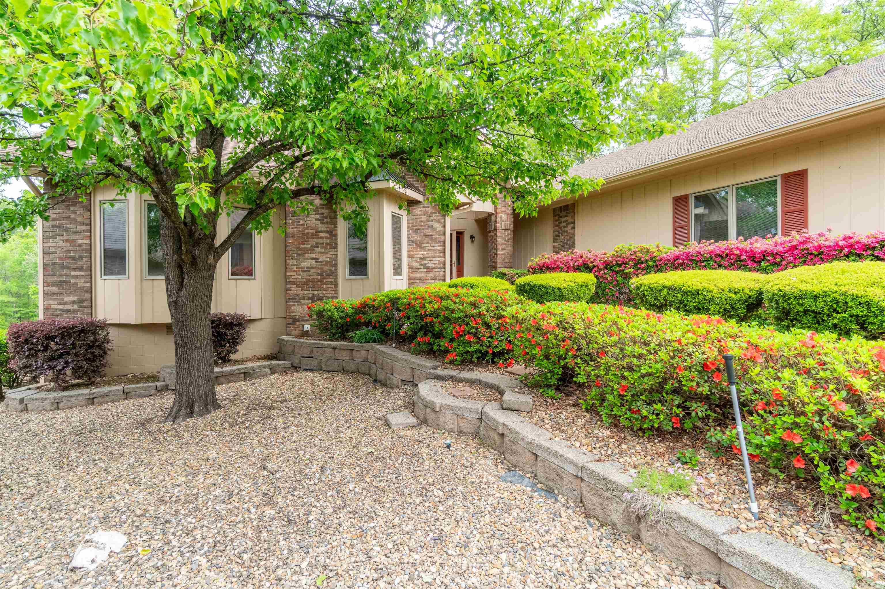 Ponce De Leon - Residential