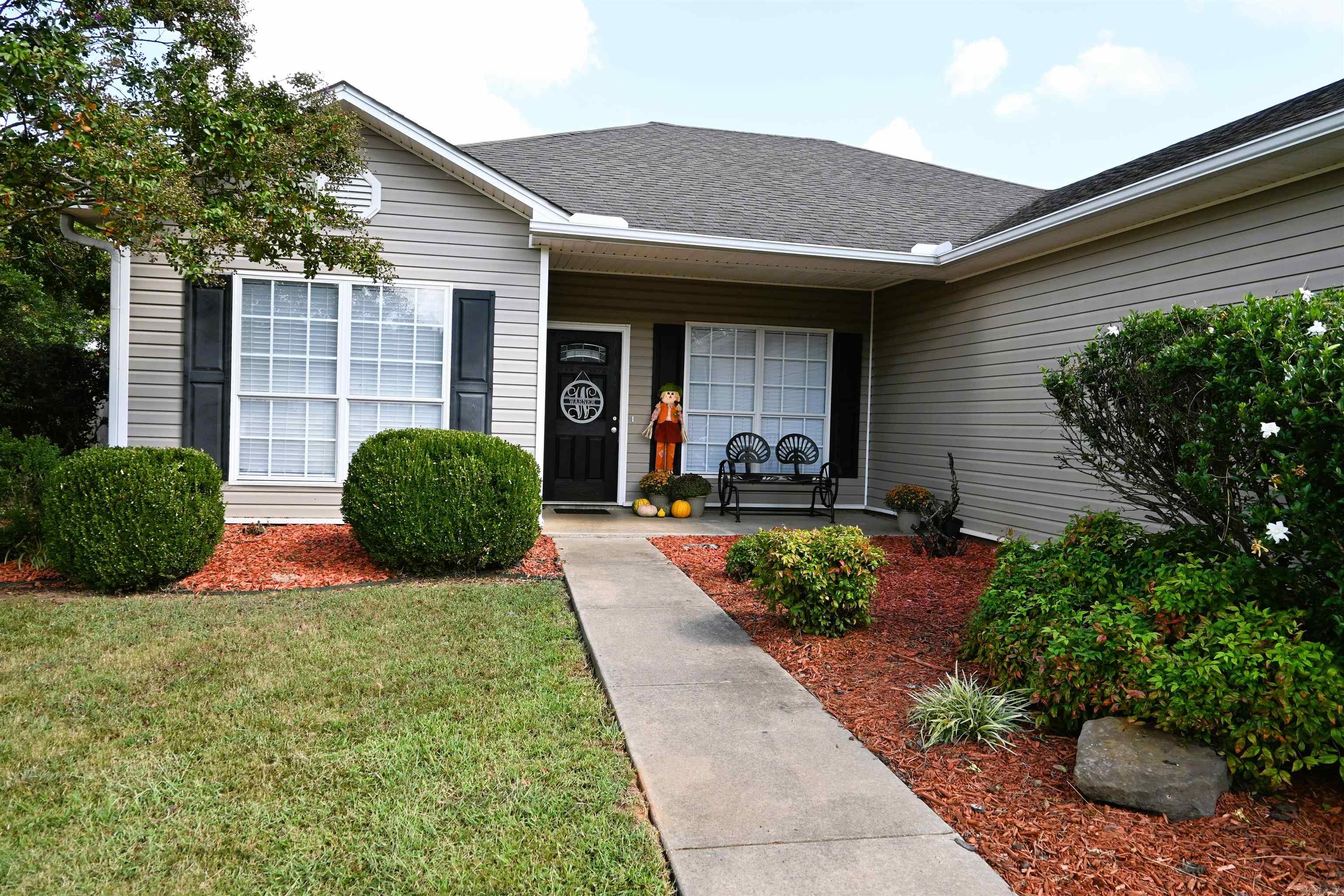 HORTON HILLS - Residential