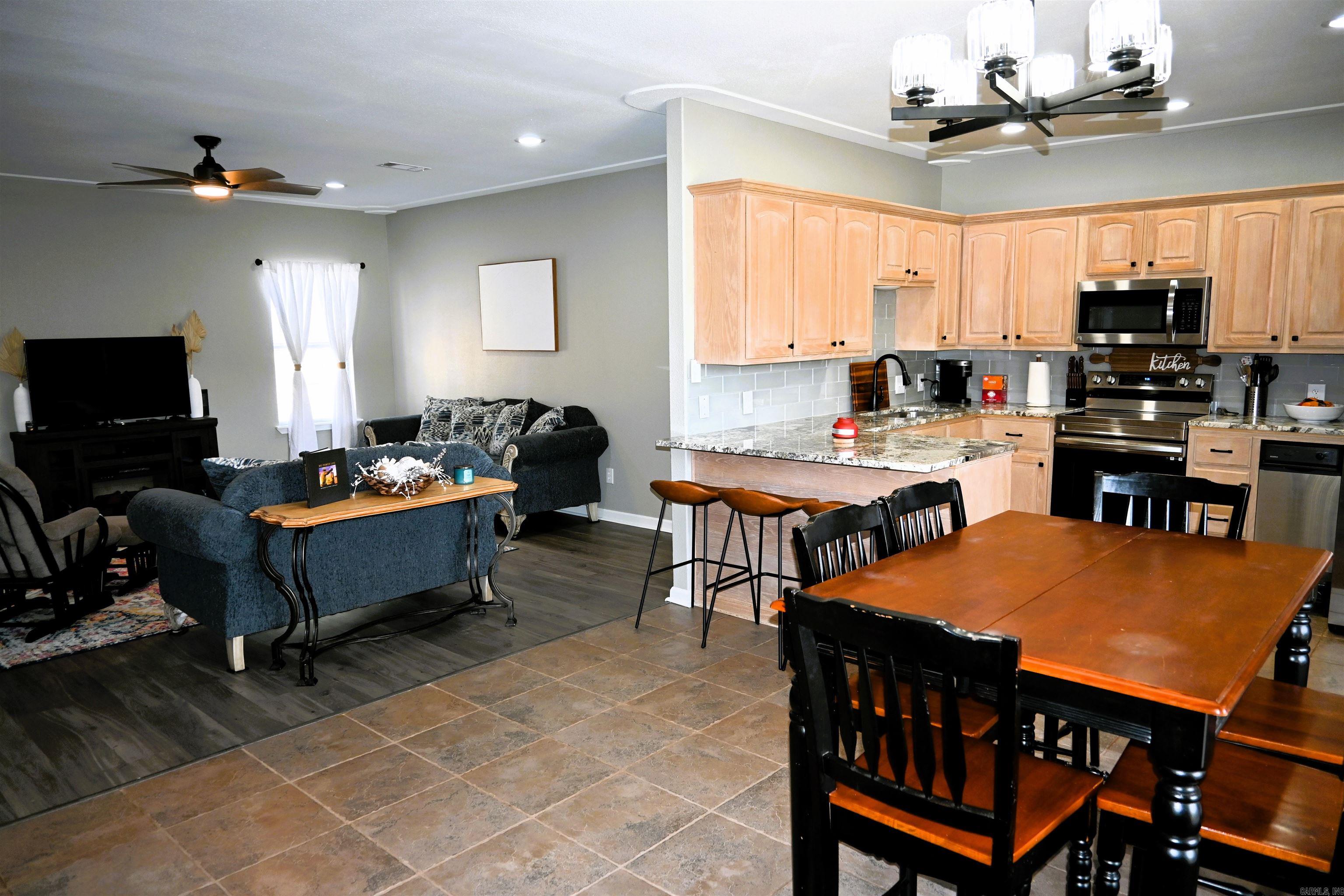 HORTON HILLS - Residential