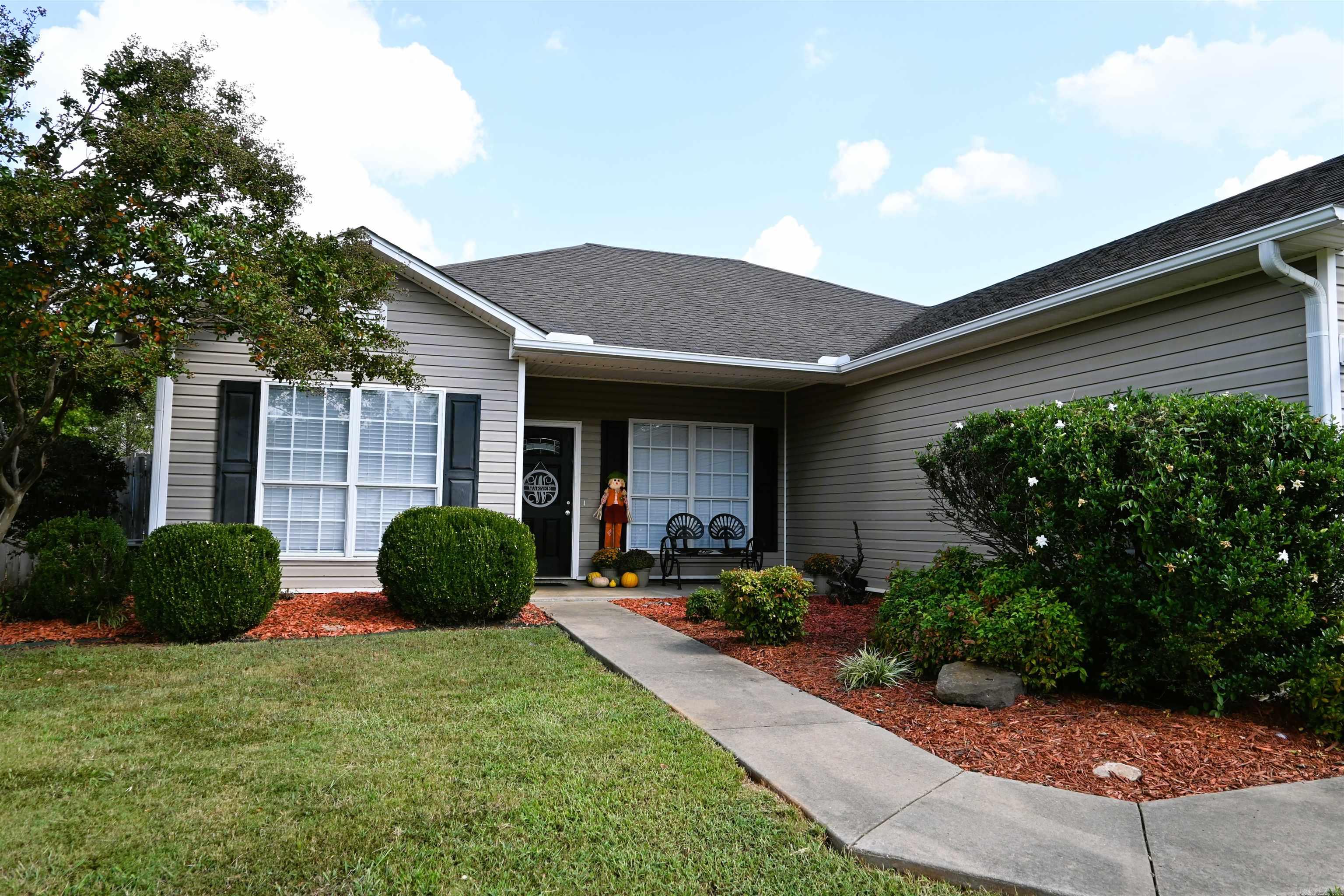 HORTON HILLS - Residential