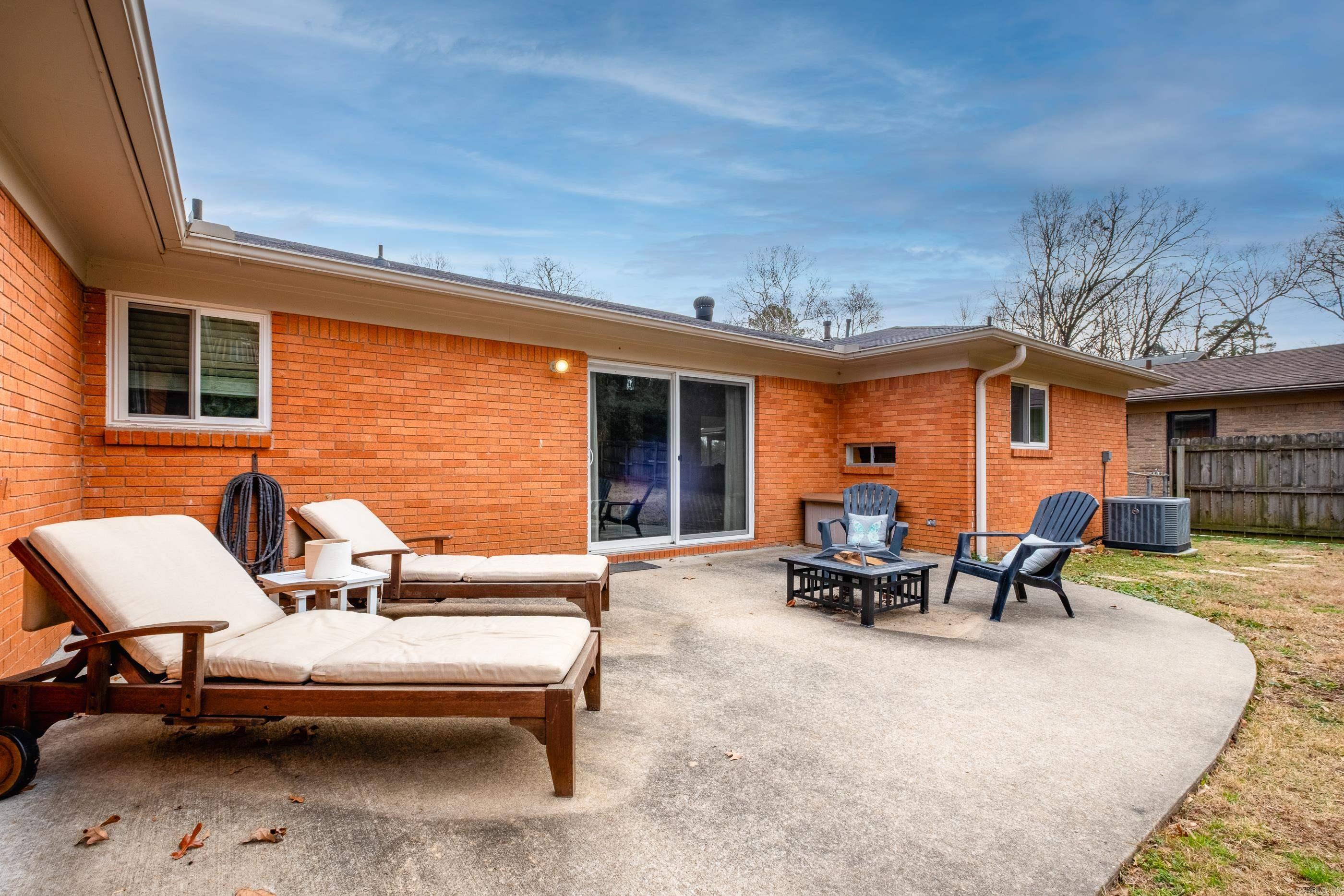 PLEASANT HILL - Residential