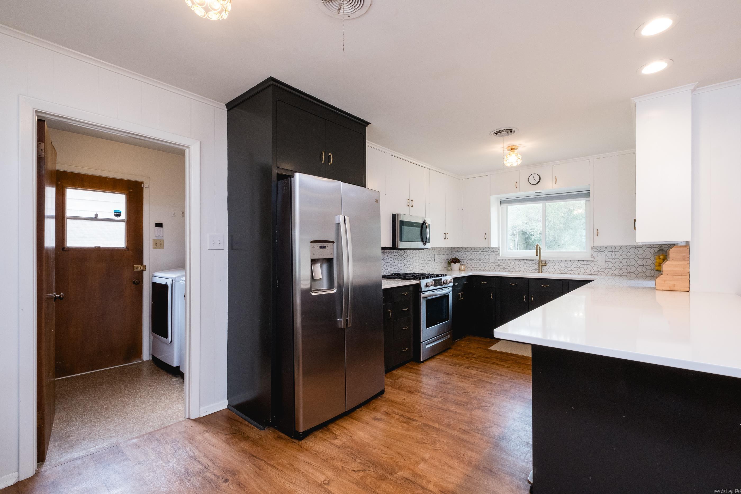 PLEASANT HILL - Residential