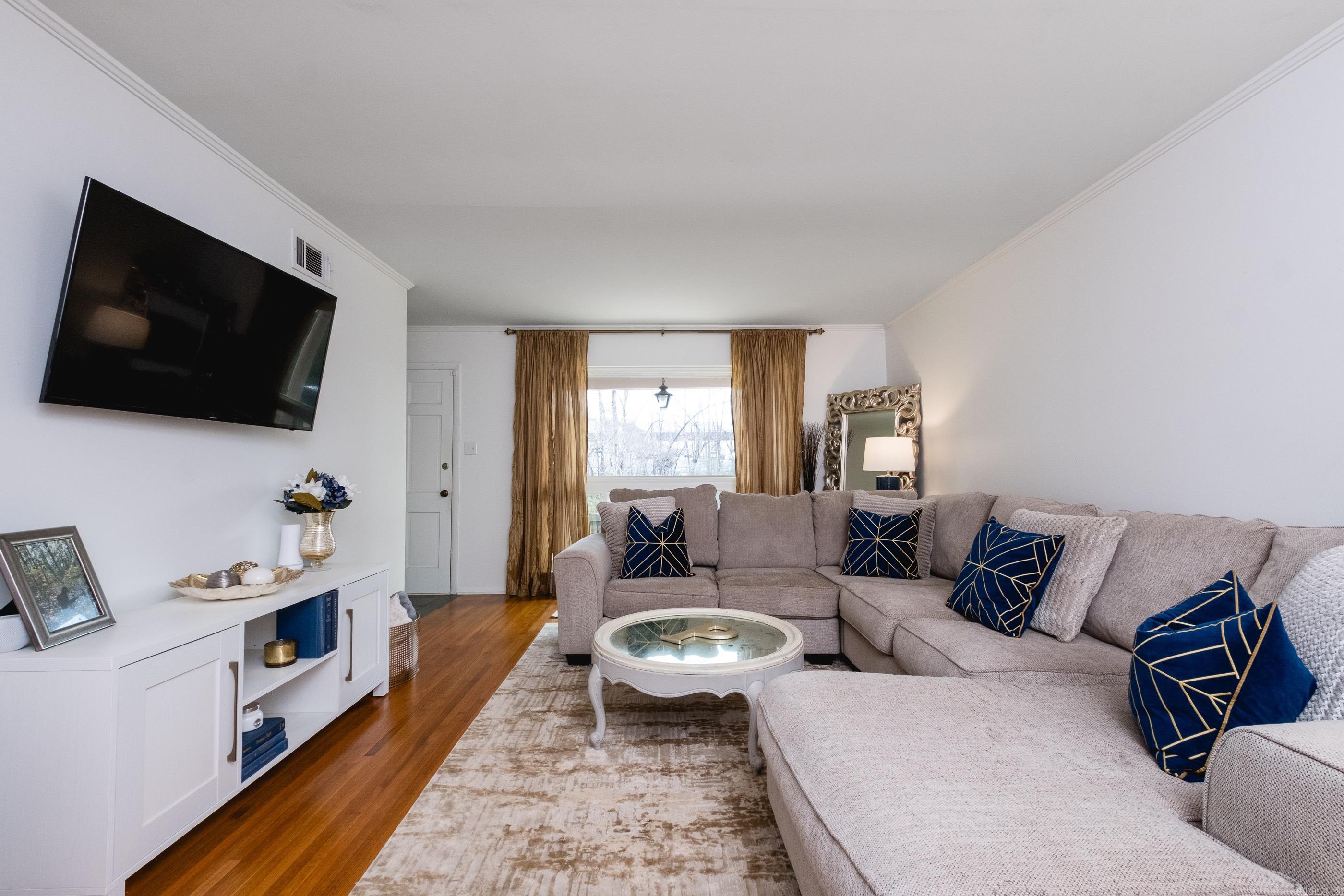 PLEASANT HILL - Residential