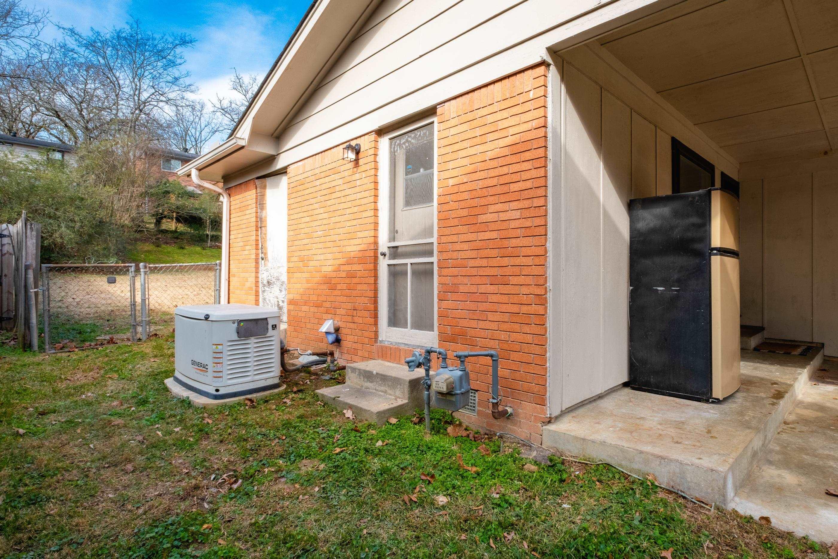 PLEASANT HILL - Residential