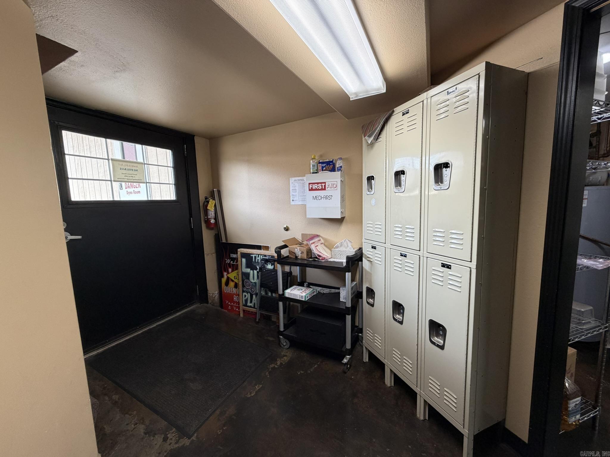 Mena Original - Commercial Sale