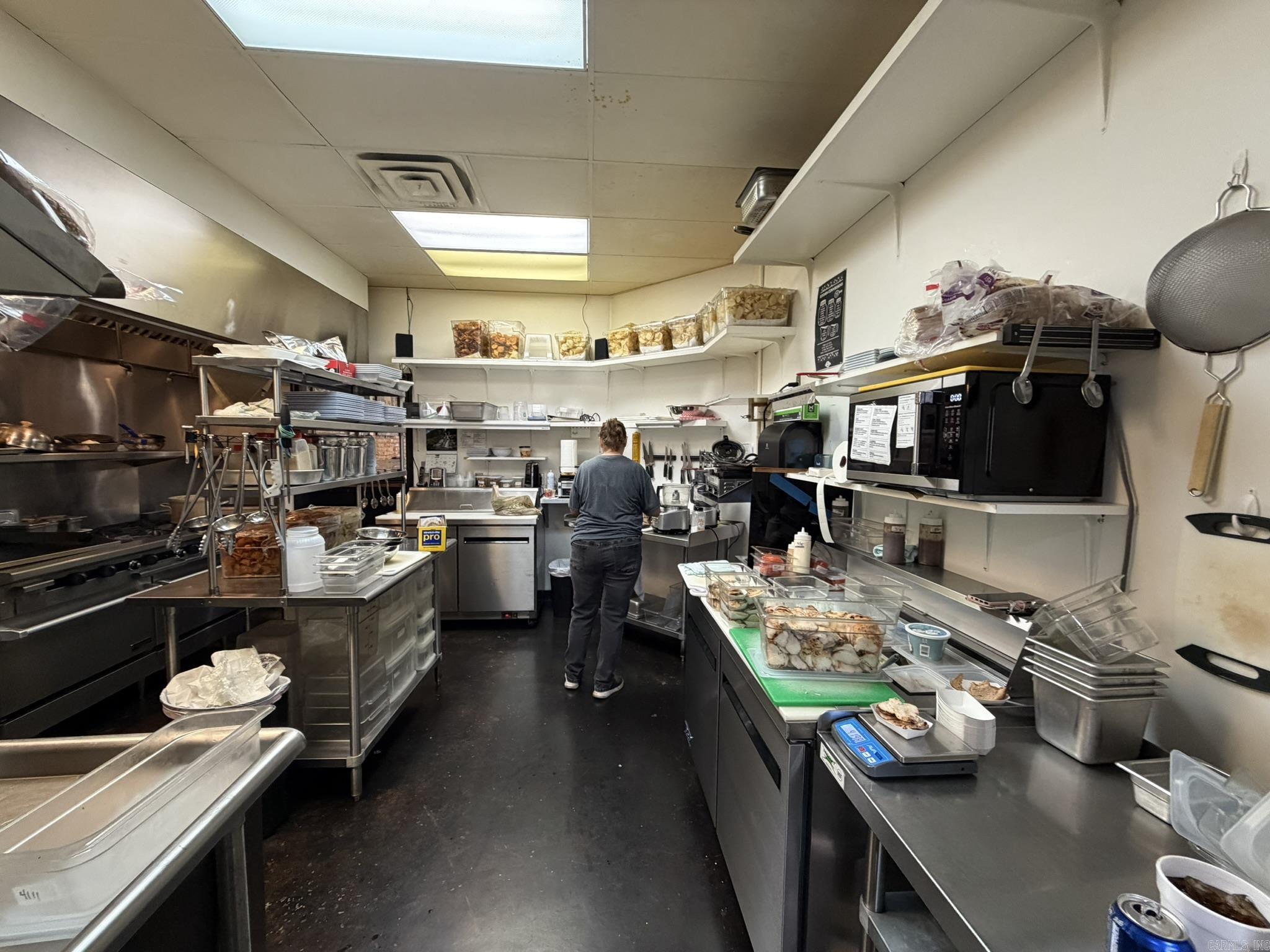 Mena Original - Commercial Sale