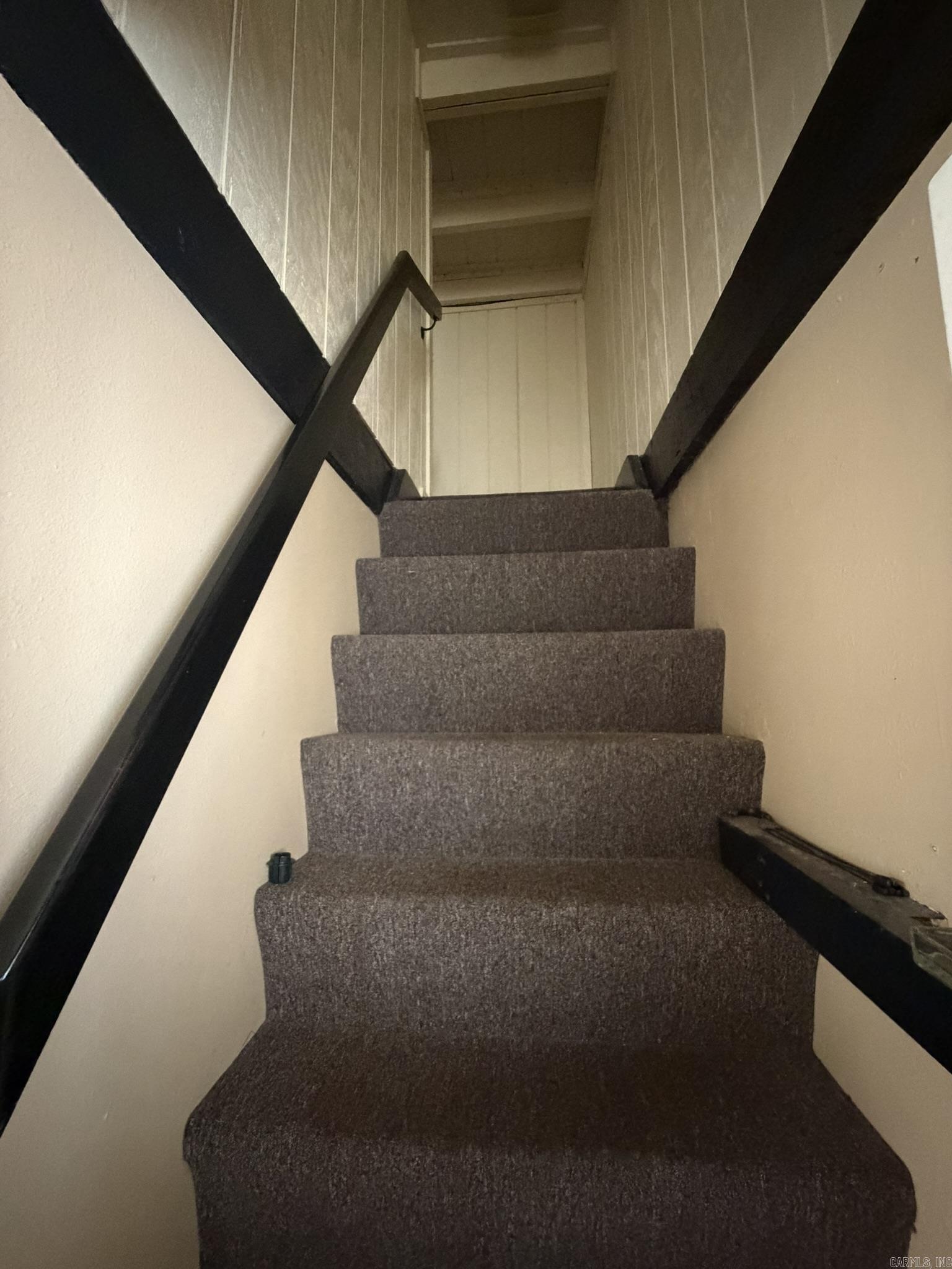 Mena Original - Commercial Sale