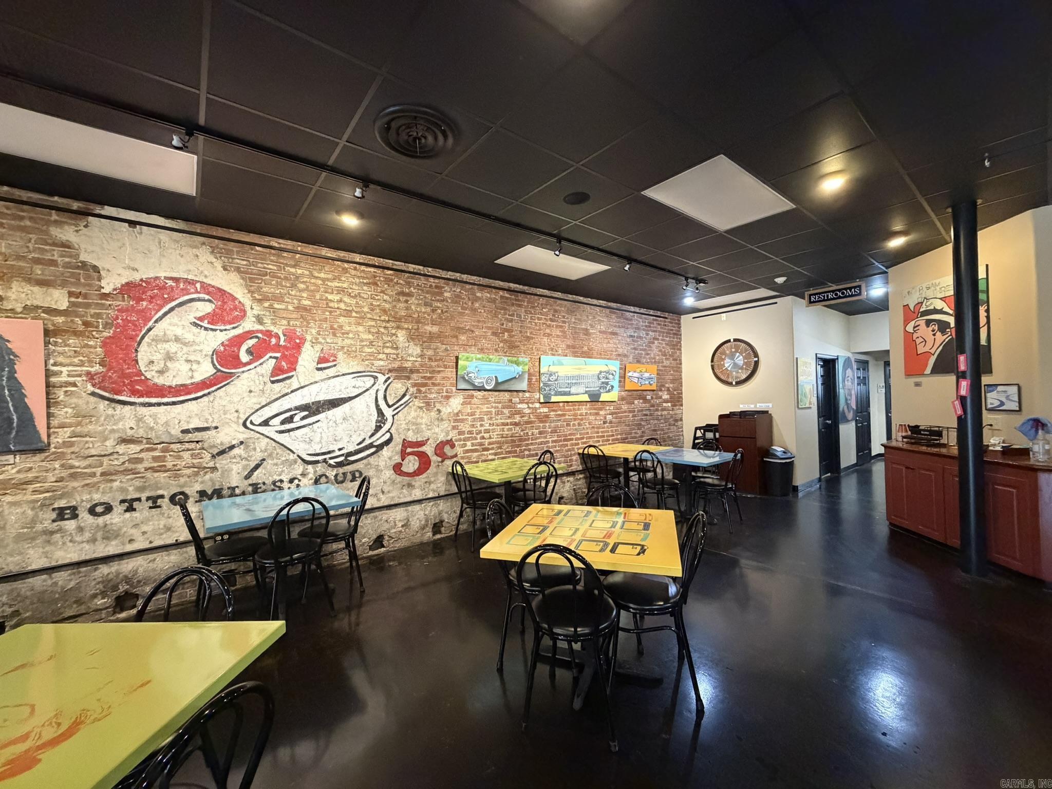 Mena Original - Commercial Sale