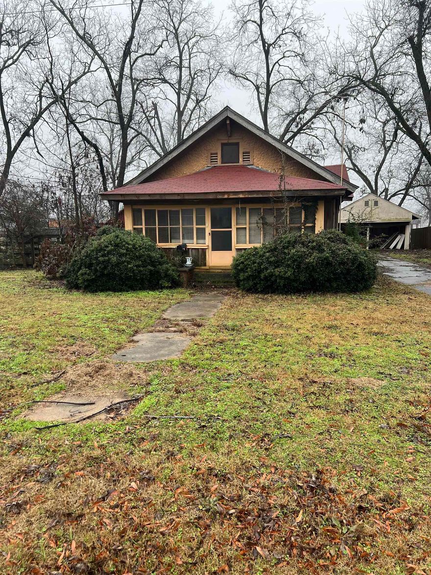 PRICE IMPROVEMENT & Motivated Seller!! Nice Investment Opportunity! 2 Bedroom 1 bath Single Level Home located in Lonoke. With not 1, not 2 but 3 sheds for storage to convey with the property provide ample storage. Sheds do have electricity. Two Car Covered Carport. New Roof 2021. Updated bathrooms, new paint and flooring throughout. Glass enclosed patio. It really is a must see for yourself! Schedule your showing today! Seller offering $5000 for Buyer Closing Costs or Rate Buy Down.