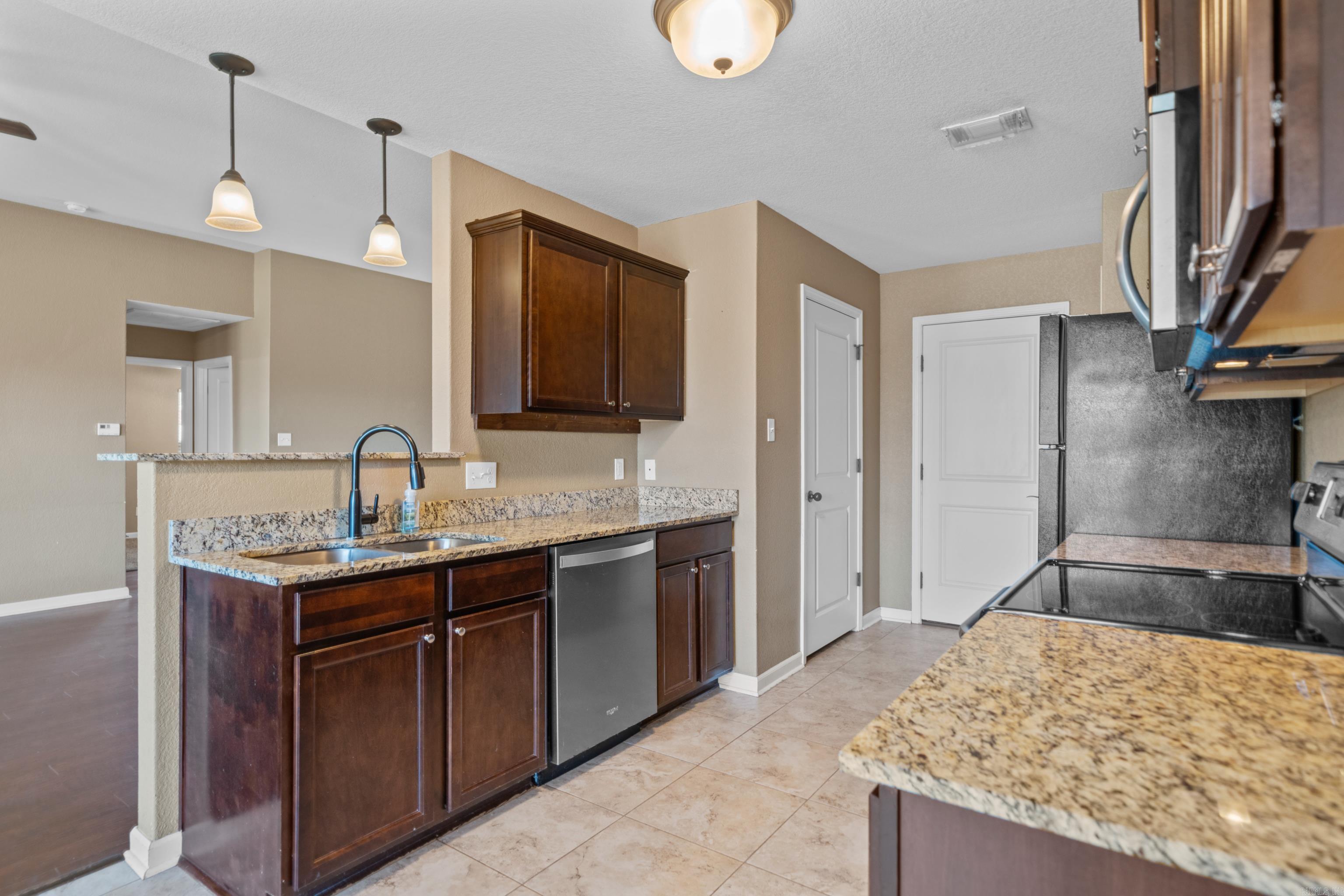 HAMILTON PARK - Residential