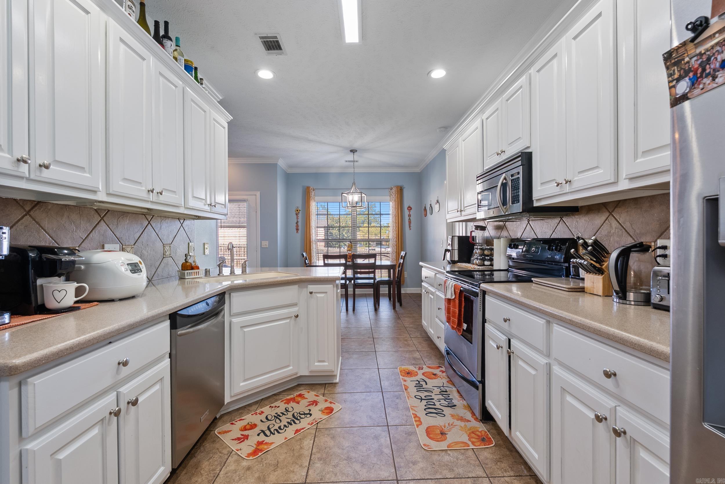 MAUMELLE VALLEY ESTATES - Residential