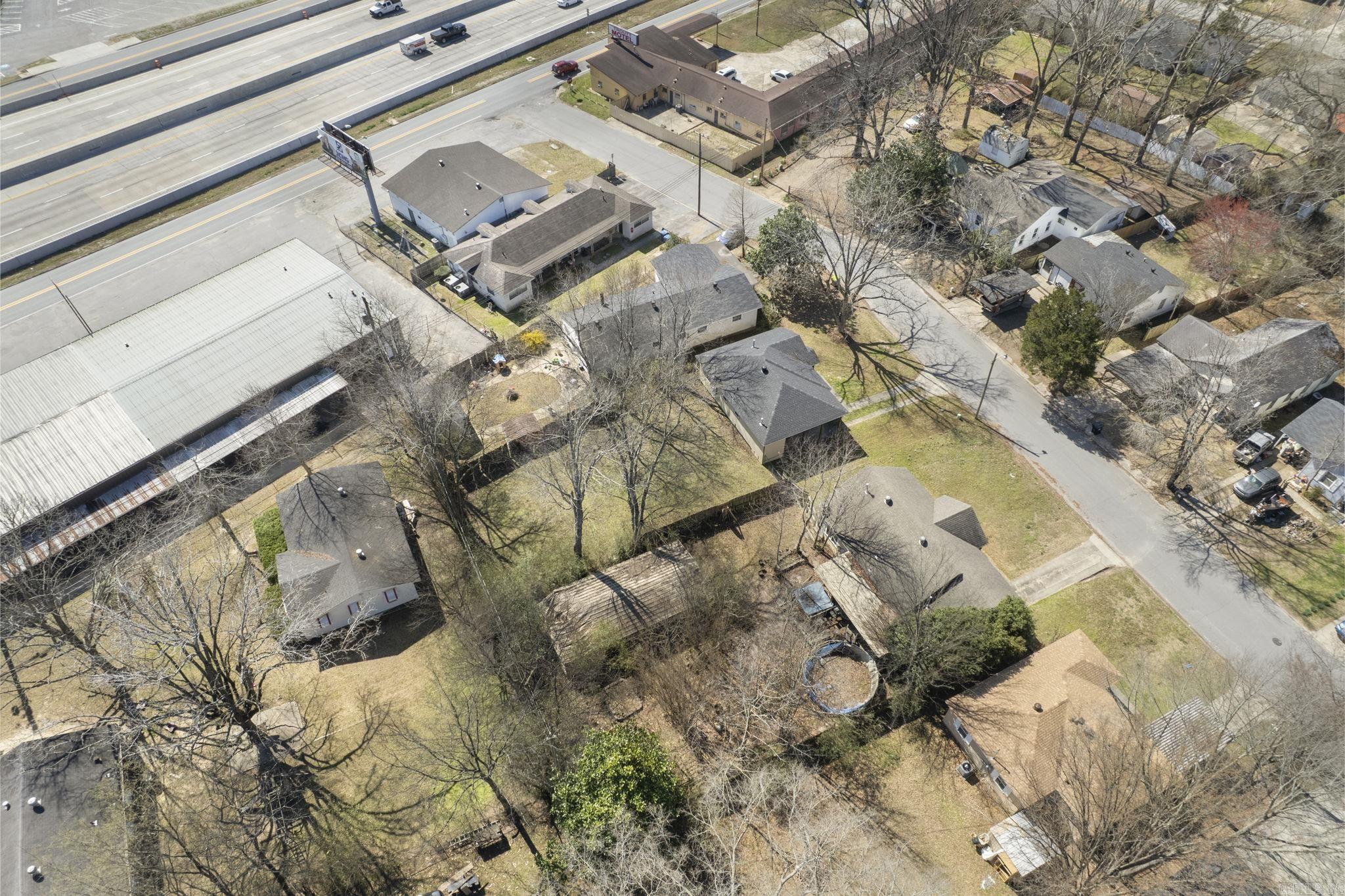 TROUTT - Residential