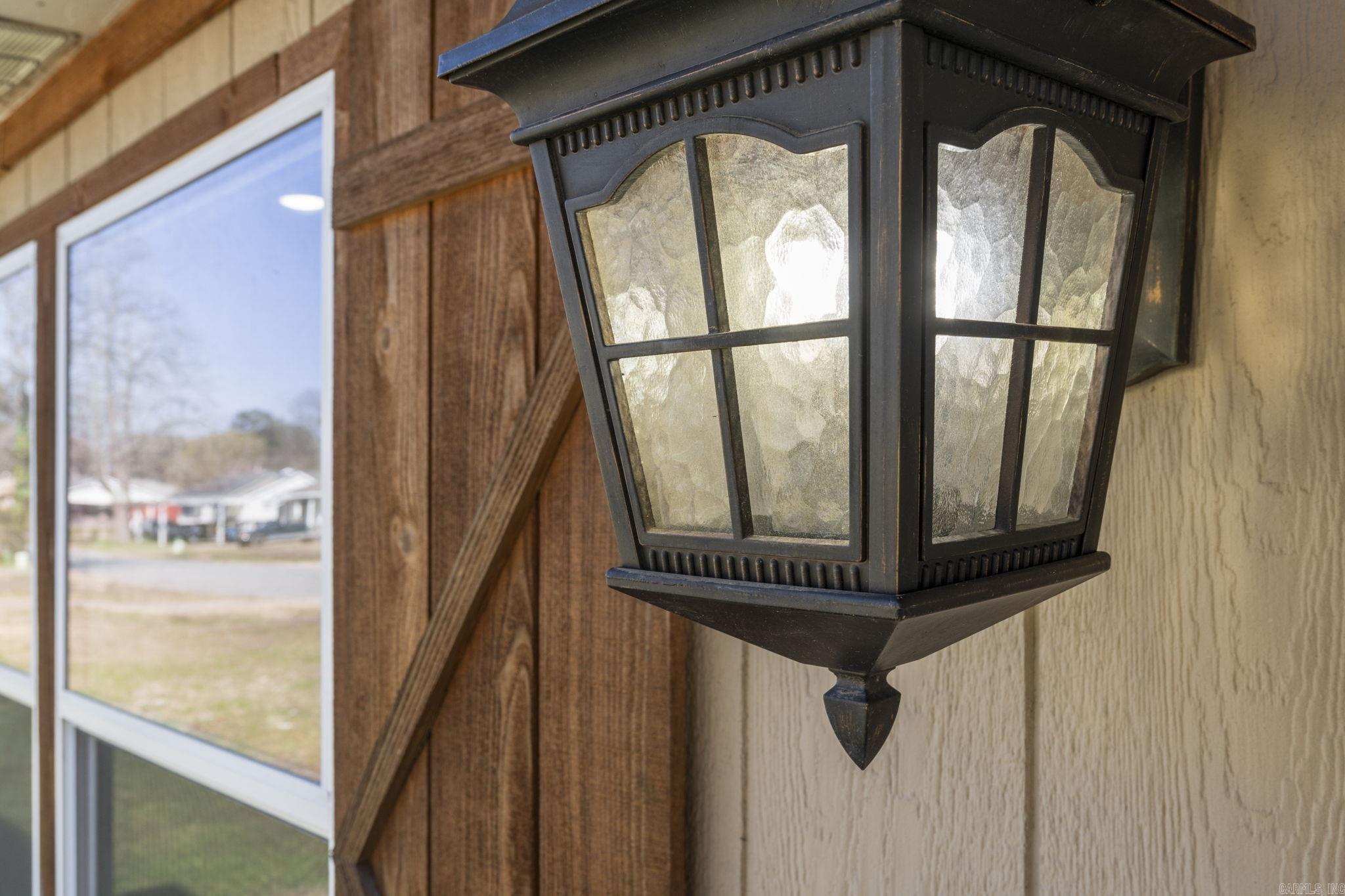 TROUTT - Residential