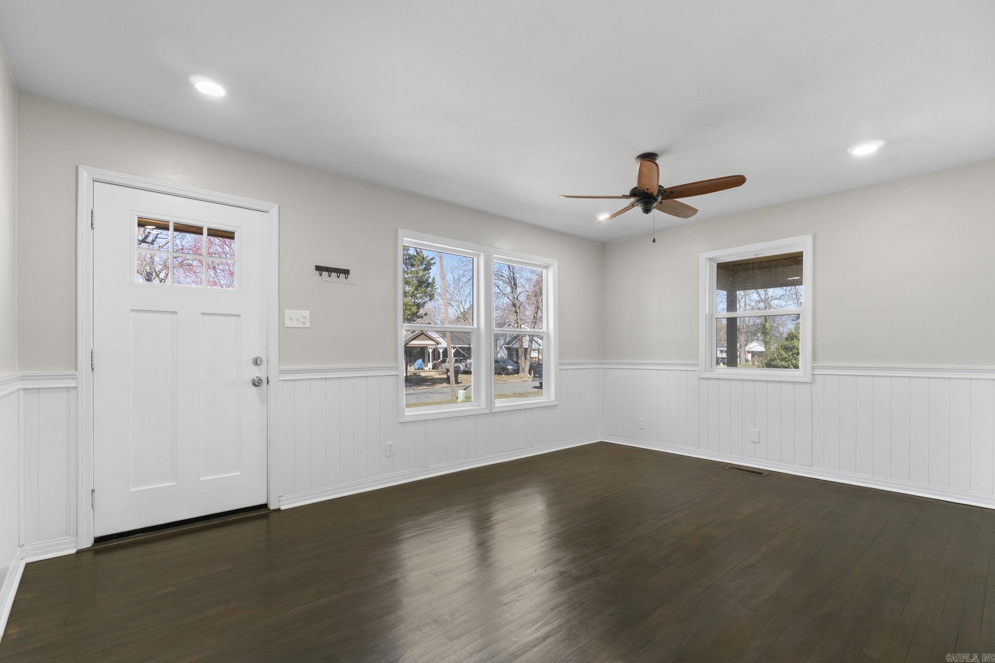 TROUTT - Residential