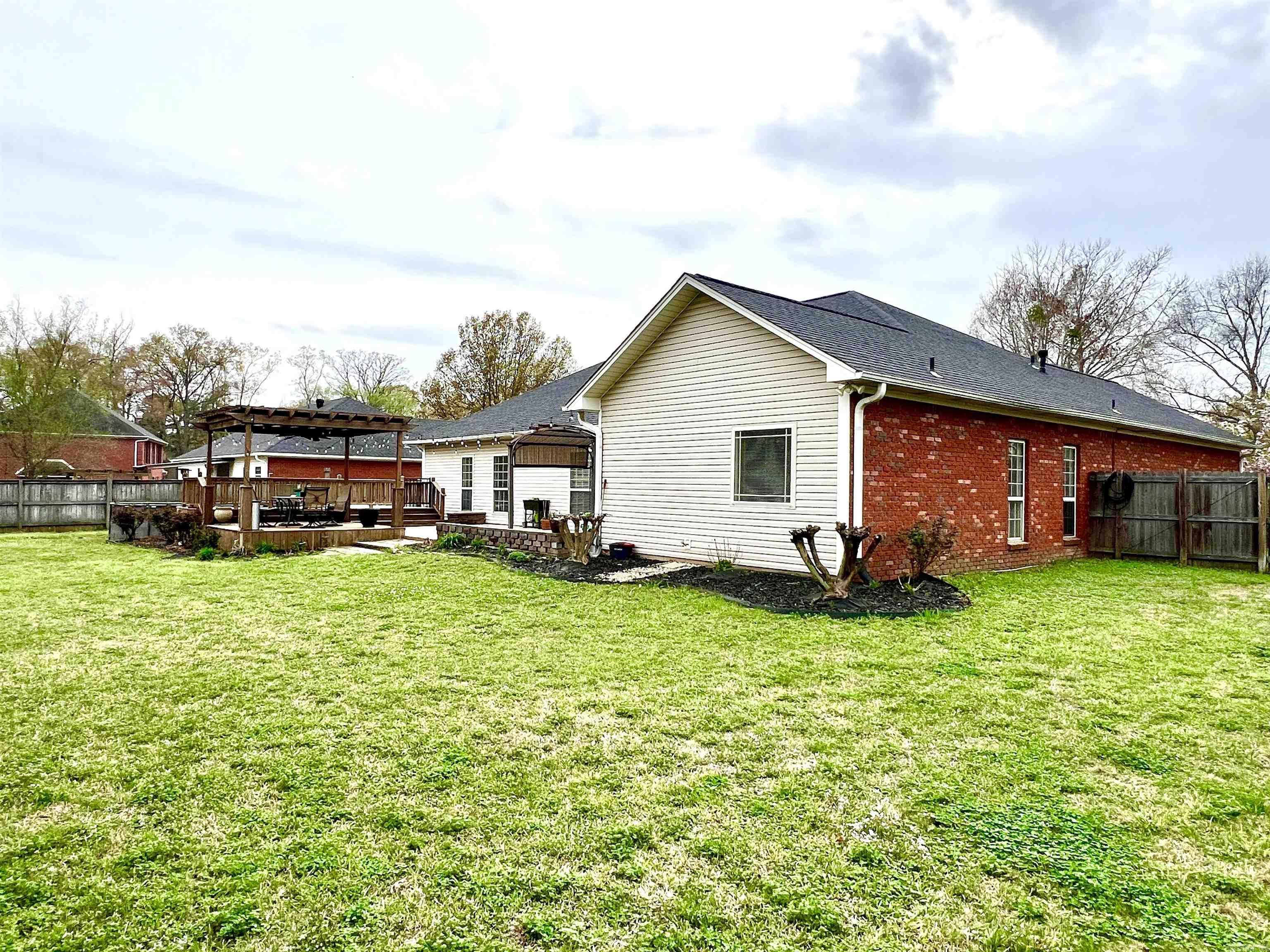 NORTHGATE ESTATES - Residential