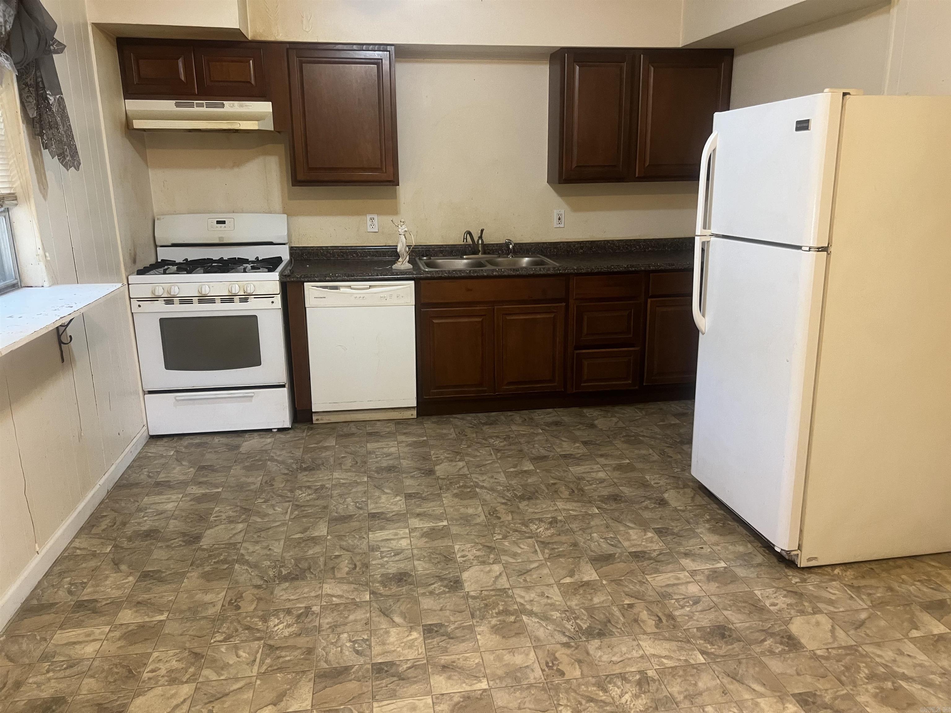 Lynn Dell Acres - Residential