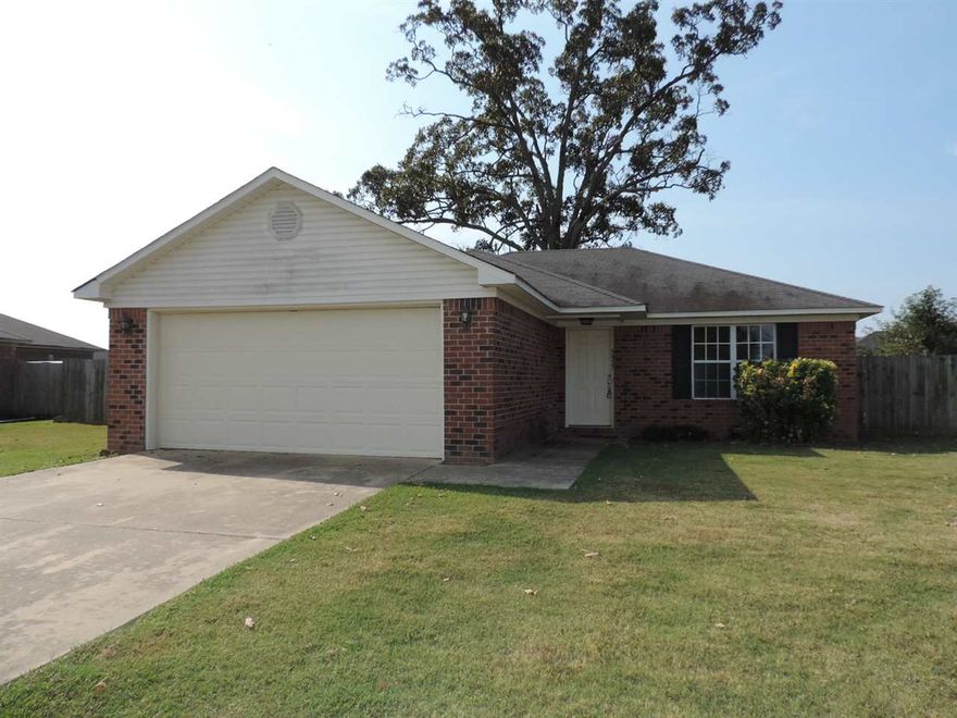 Neat as a pin! New carpet throughout, new HVAC in 2014, HWH in 2011, spacious bedrooms, large open family room, eat-in kitchen, refrigerator conveys, tree-shaded fenced backyard, all electric, walk-in closet in master, qualifies for 100% RD financing. (See agent remarks.)