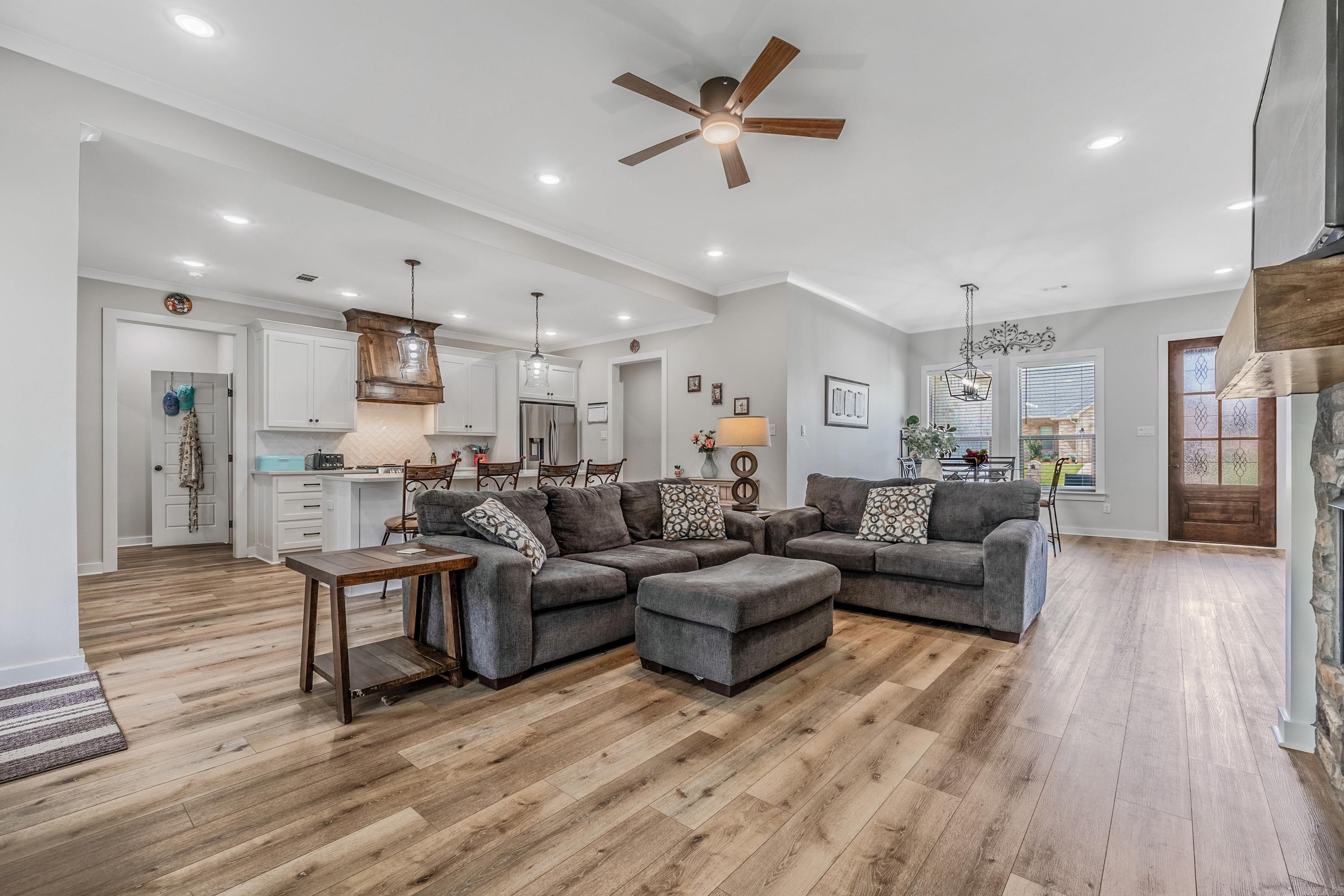 MILLERS GLENN - Residential