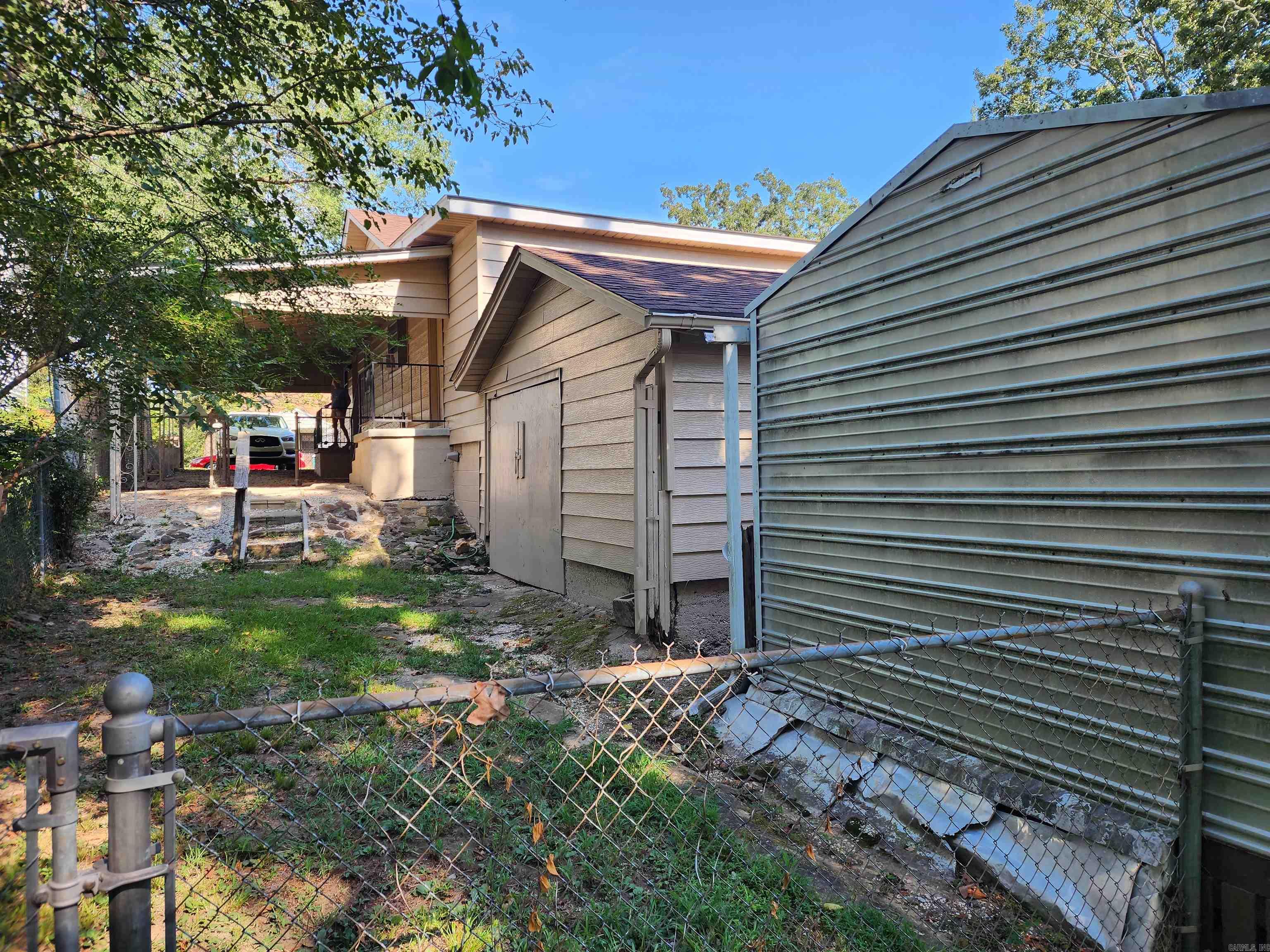 DIERKS HAYS 2ND - Residential