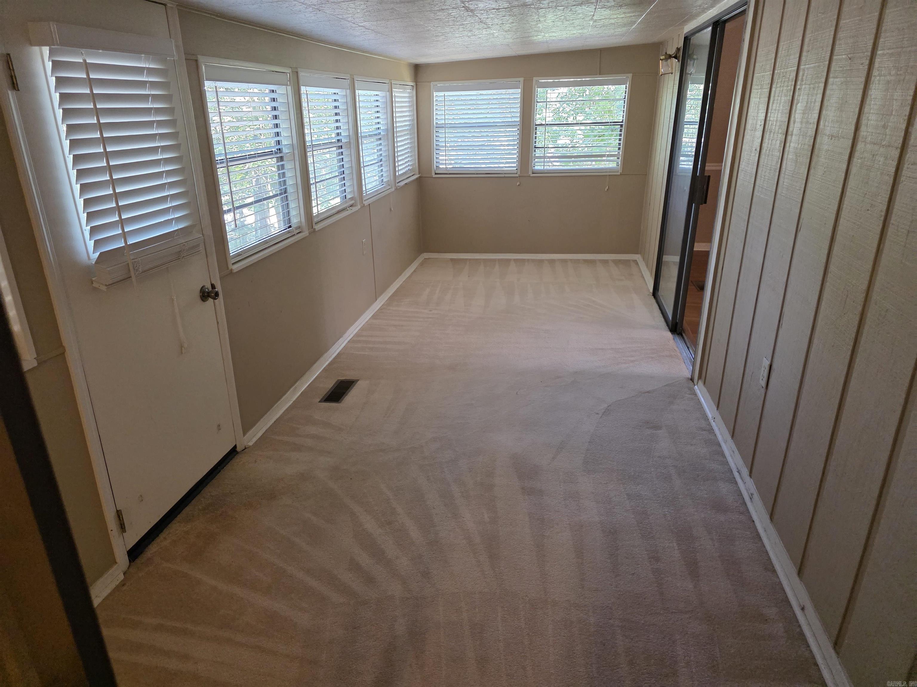 LAKEWOOD HILLS - Residential