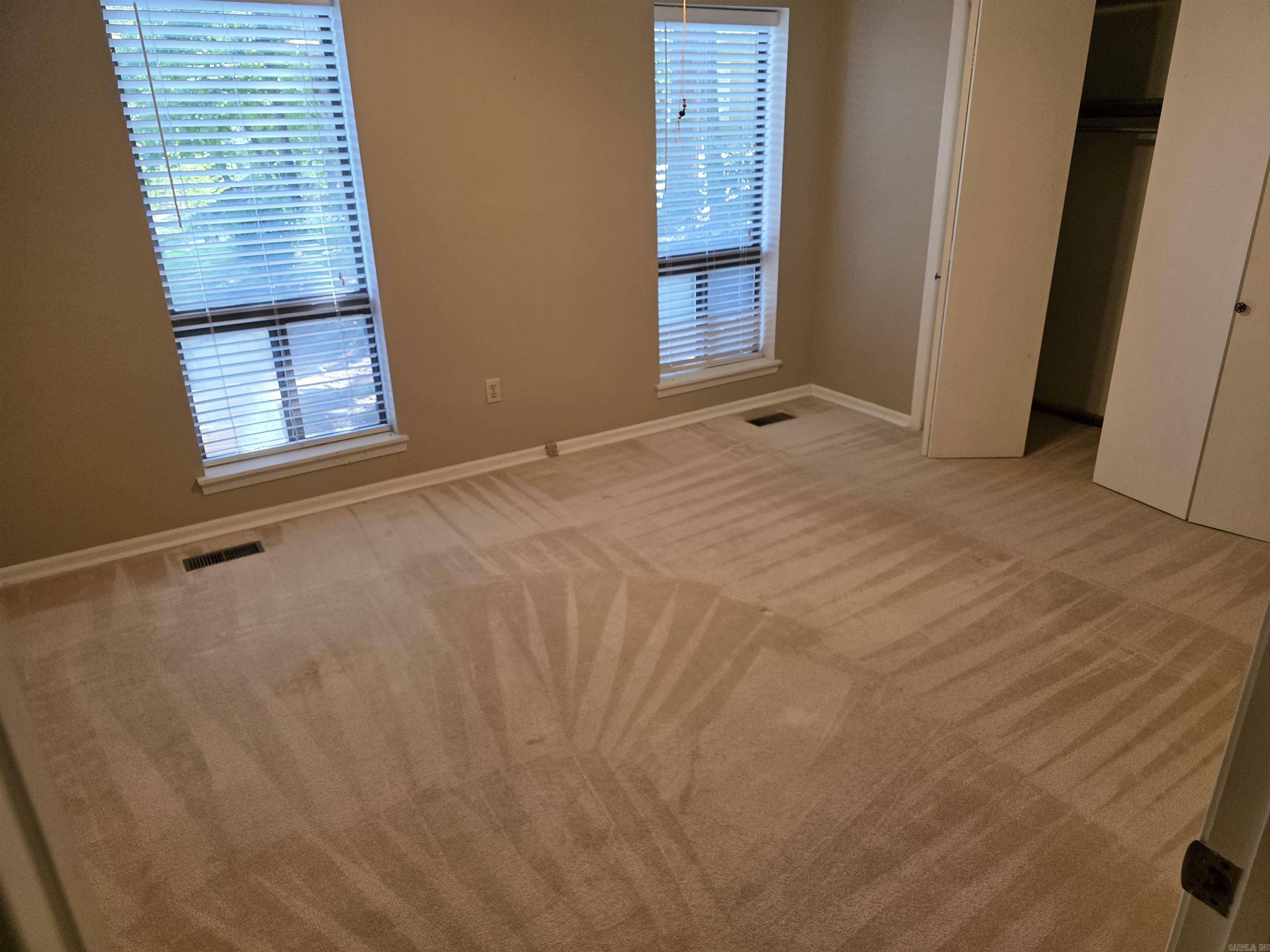LAKEWOOD HILLS - Residential