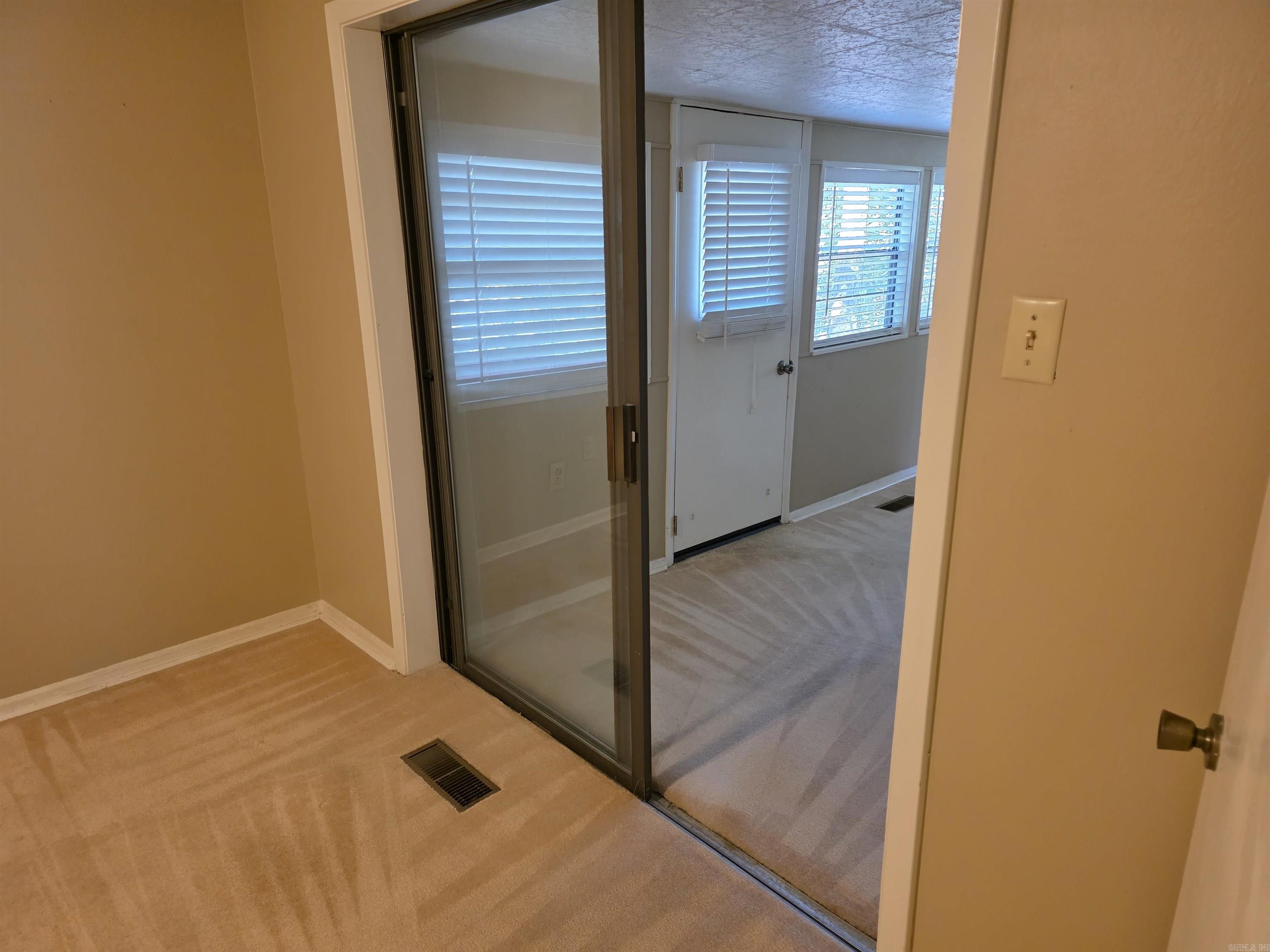 LAKEWOOD HILLS - Residential