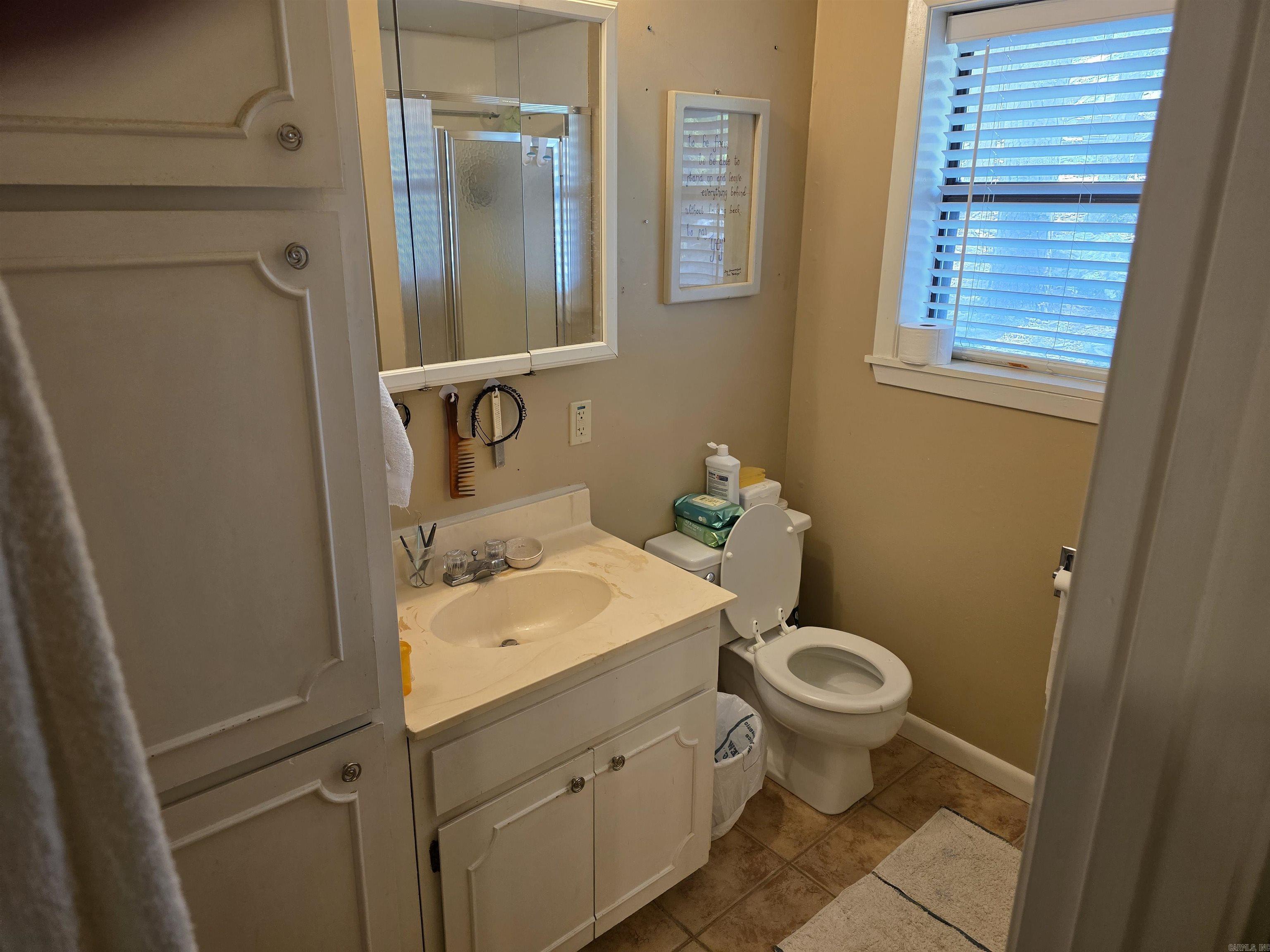 LAKEWOOD HILLS - Residential