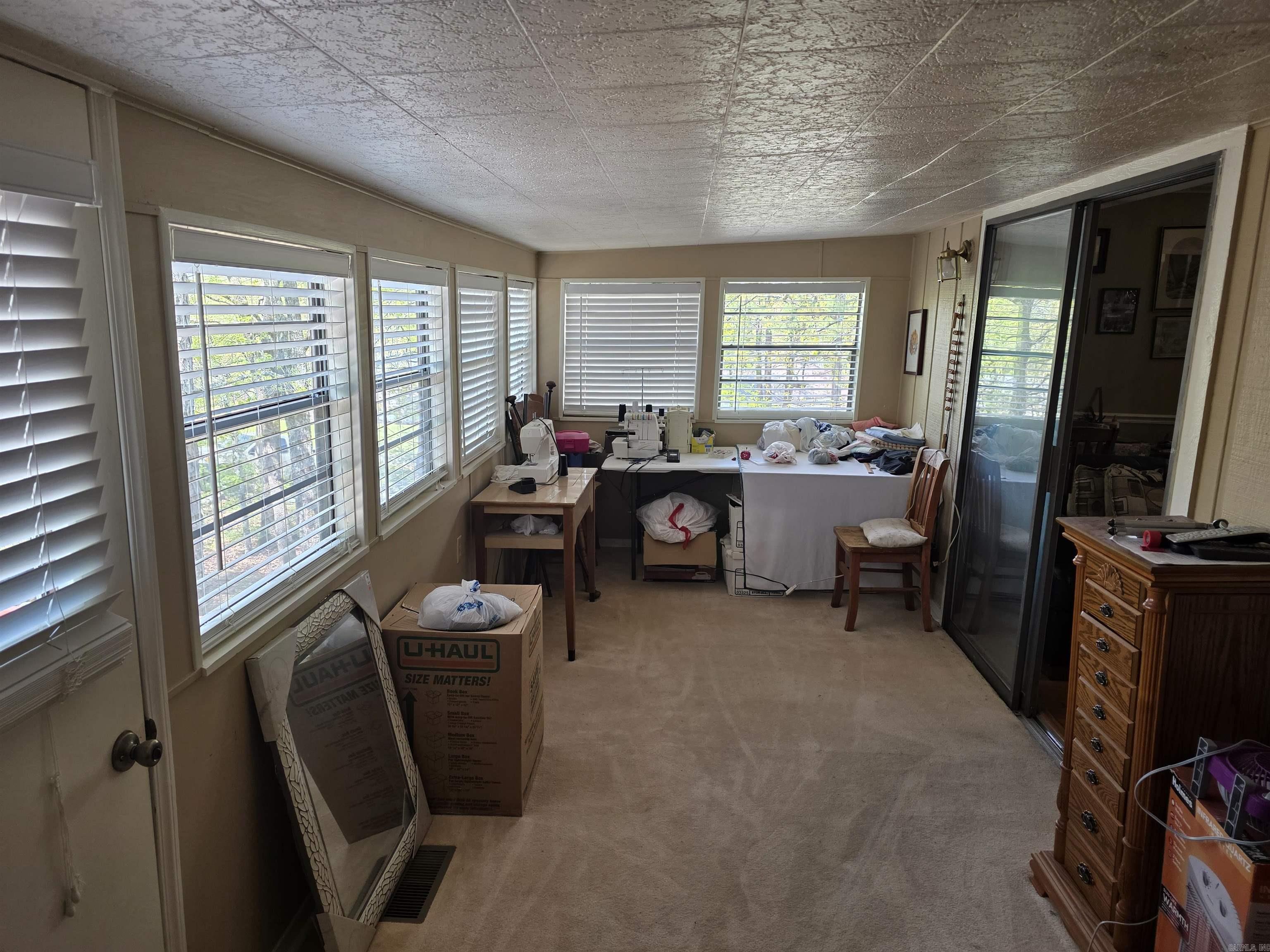 LAKEWOOD HILLS - Residential