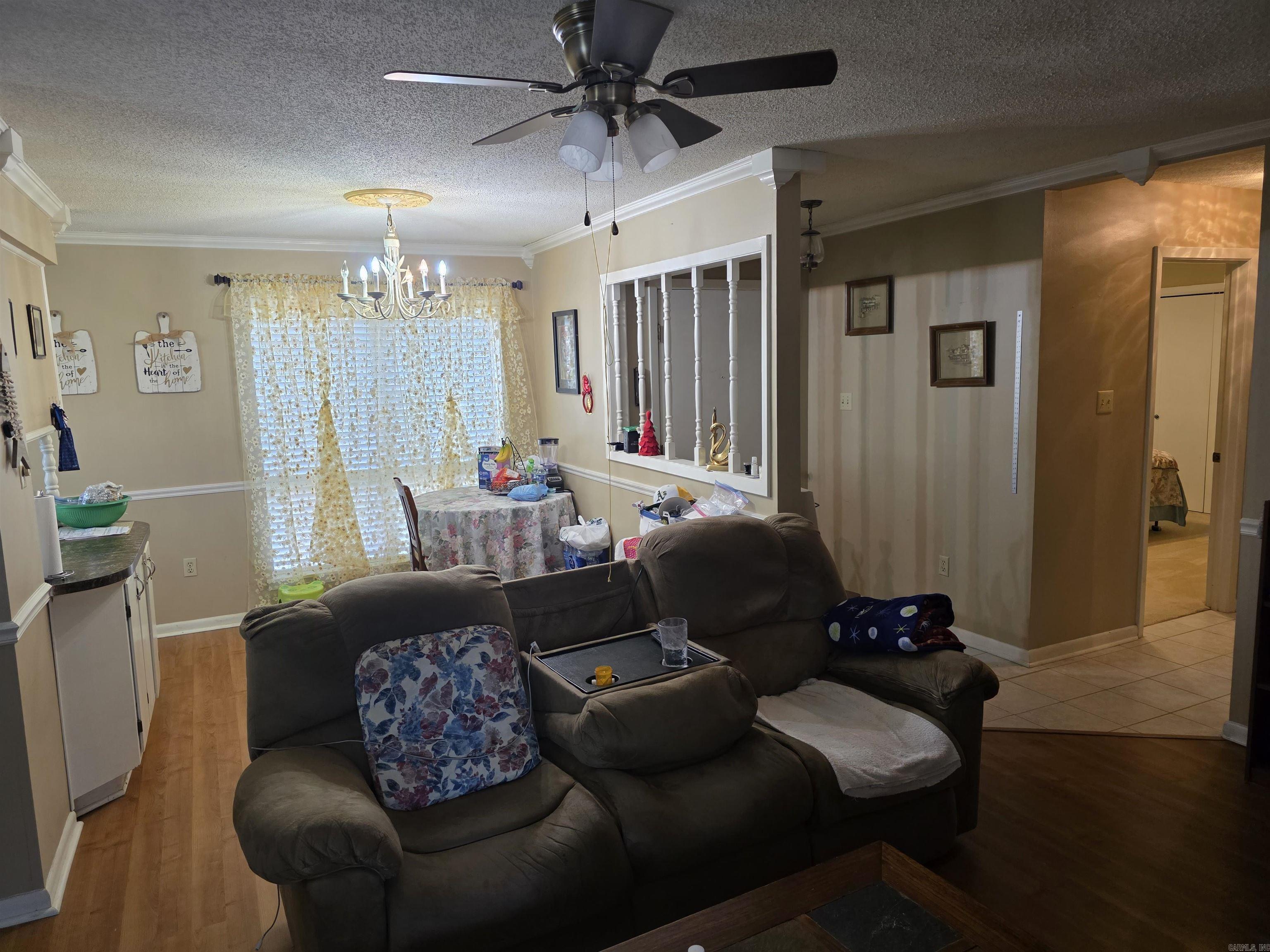 LAKEWOOD HILLS - Residential