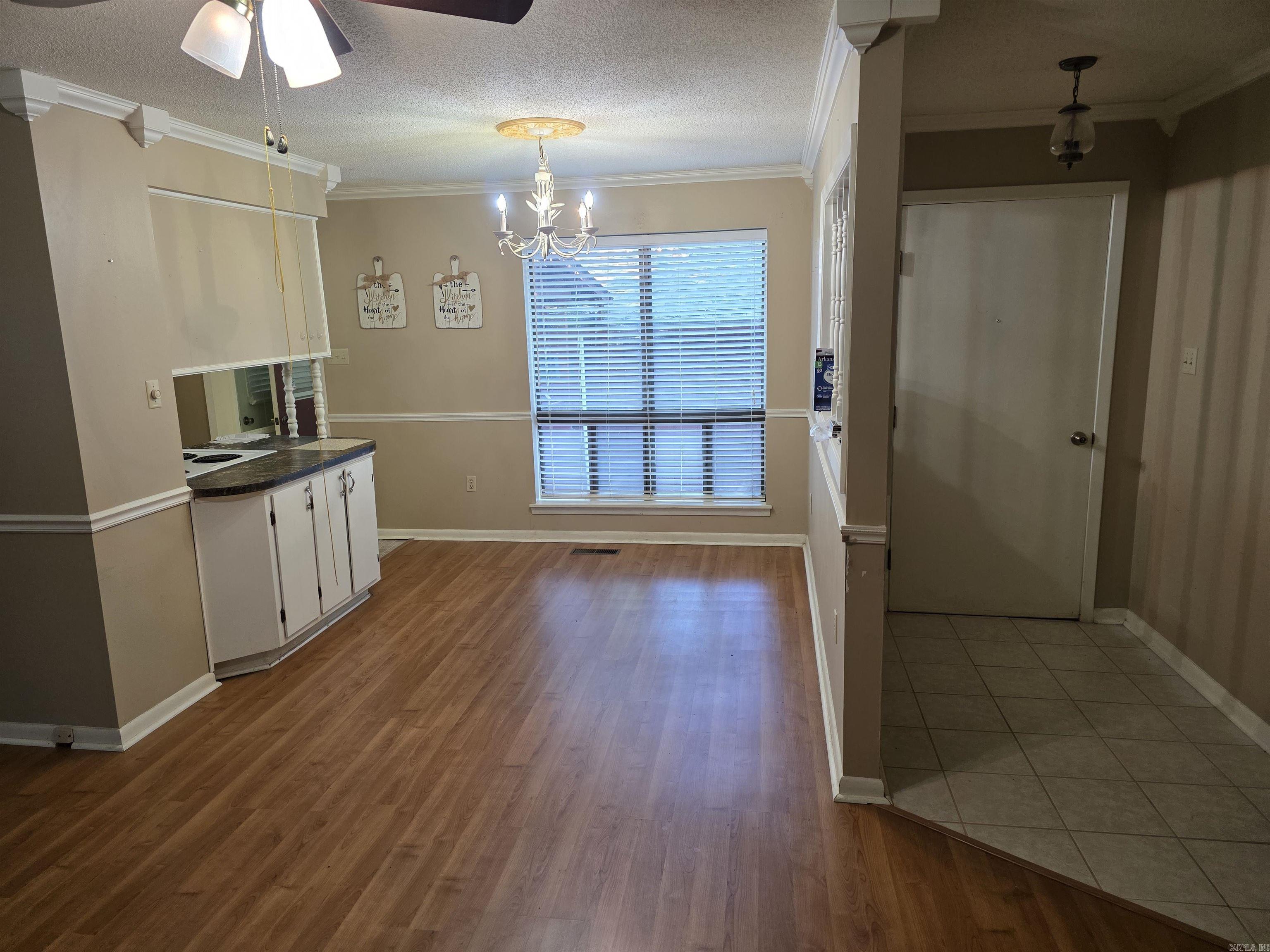 LAKEWOOD HILLS - Residential