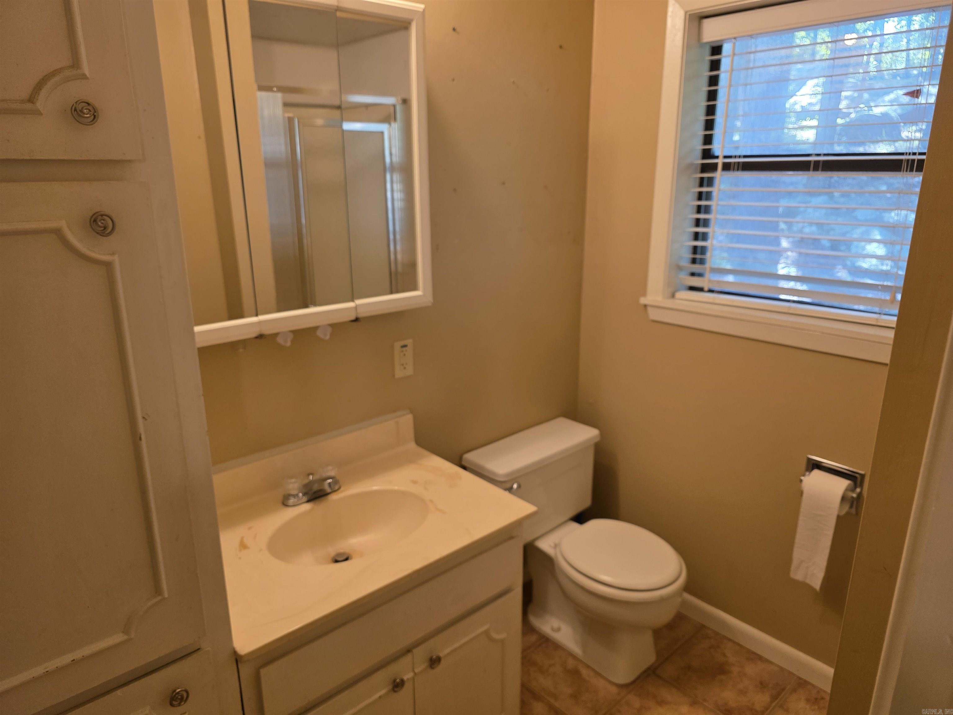 LAKEWOOD HILLS - Residential