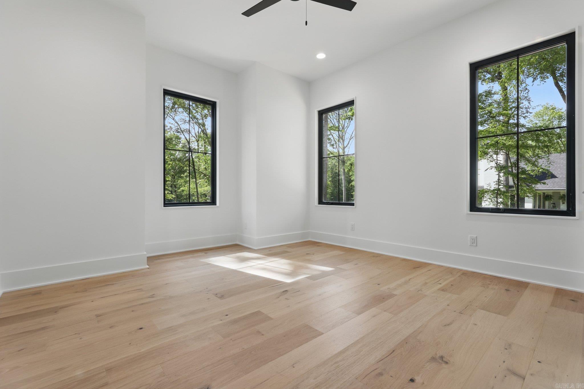 HAZEL OAK - Residential