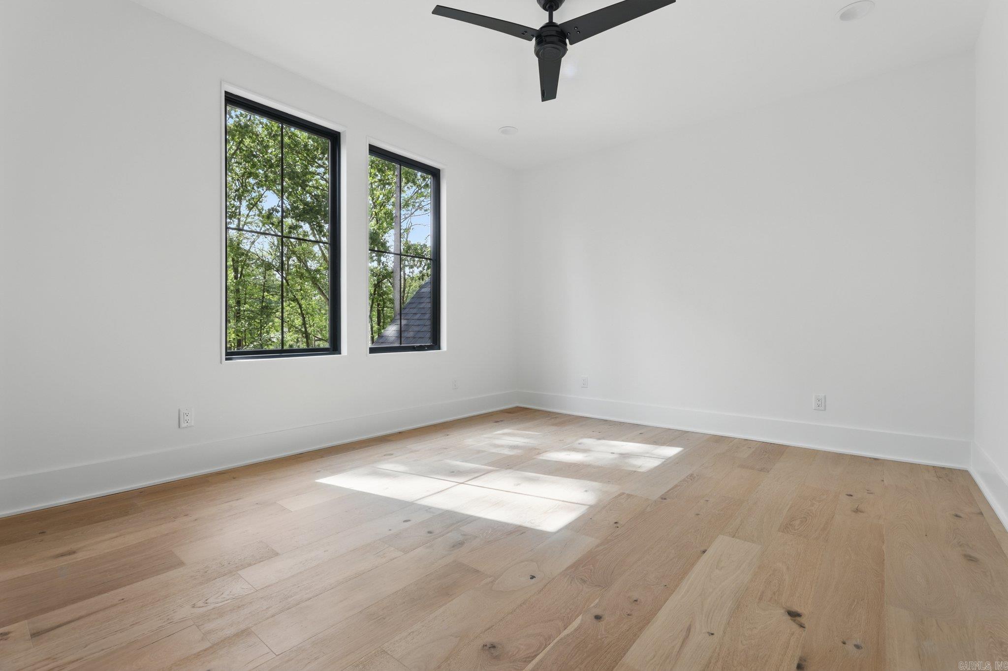 HAZEL OAK - Residential