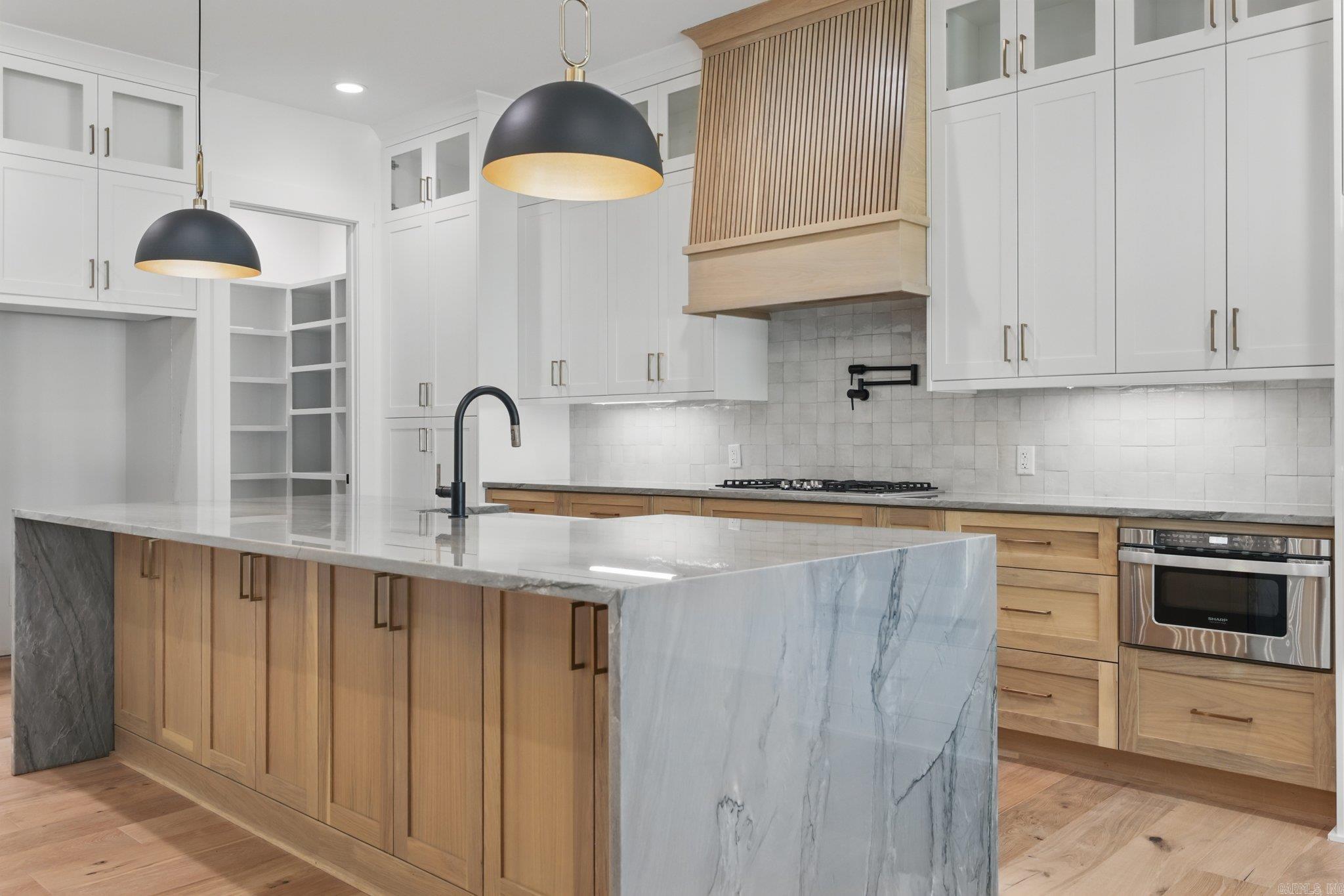 HAZEL OAK - Residential