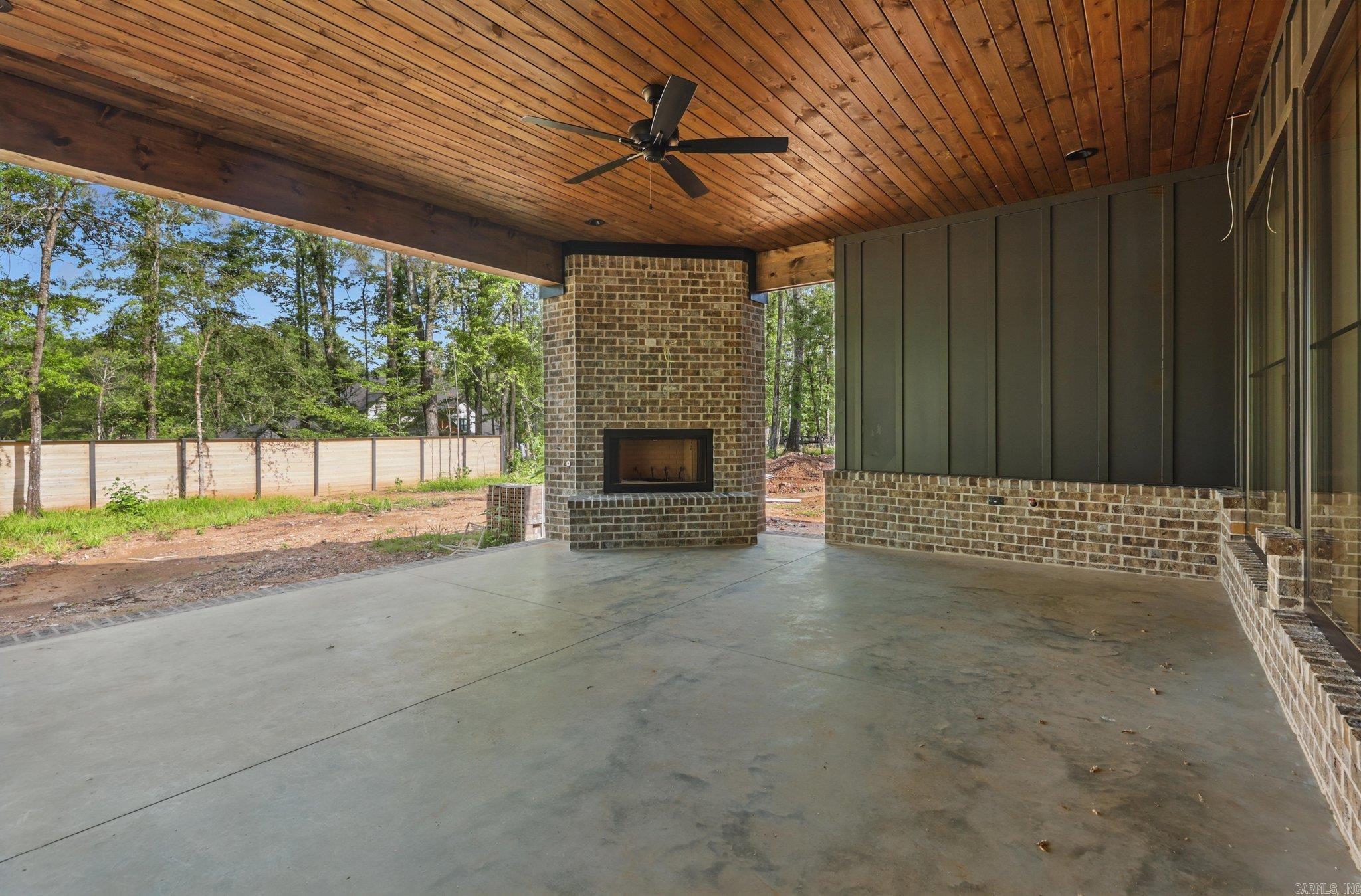 HAZEL OAK - Residential