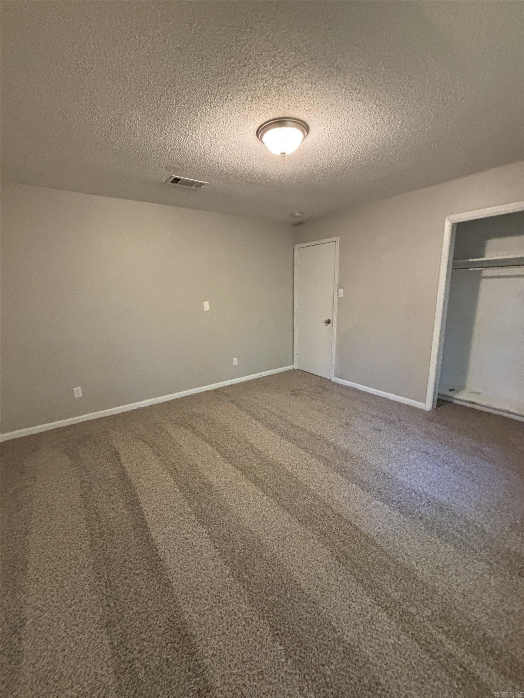 FOXWOOD J - Residential