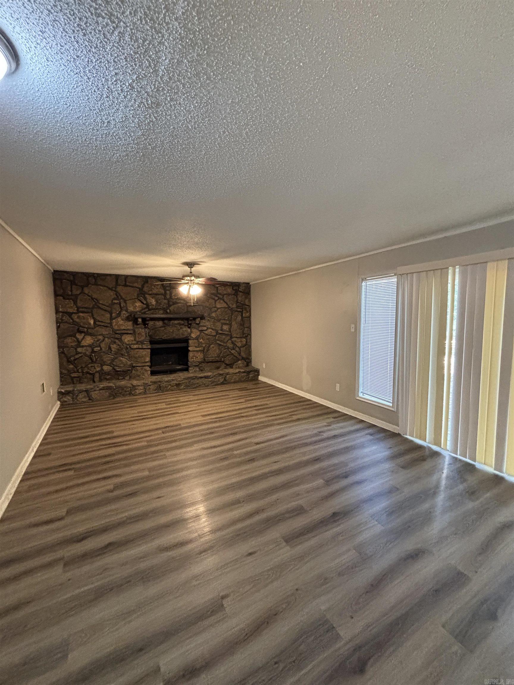 FOXWOOD J - Residential